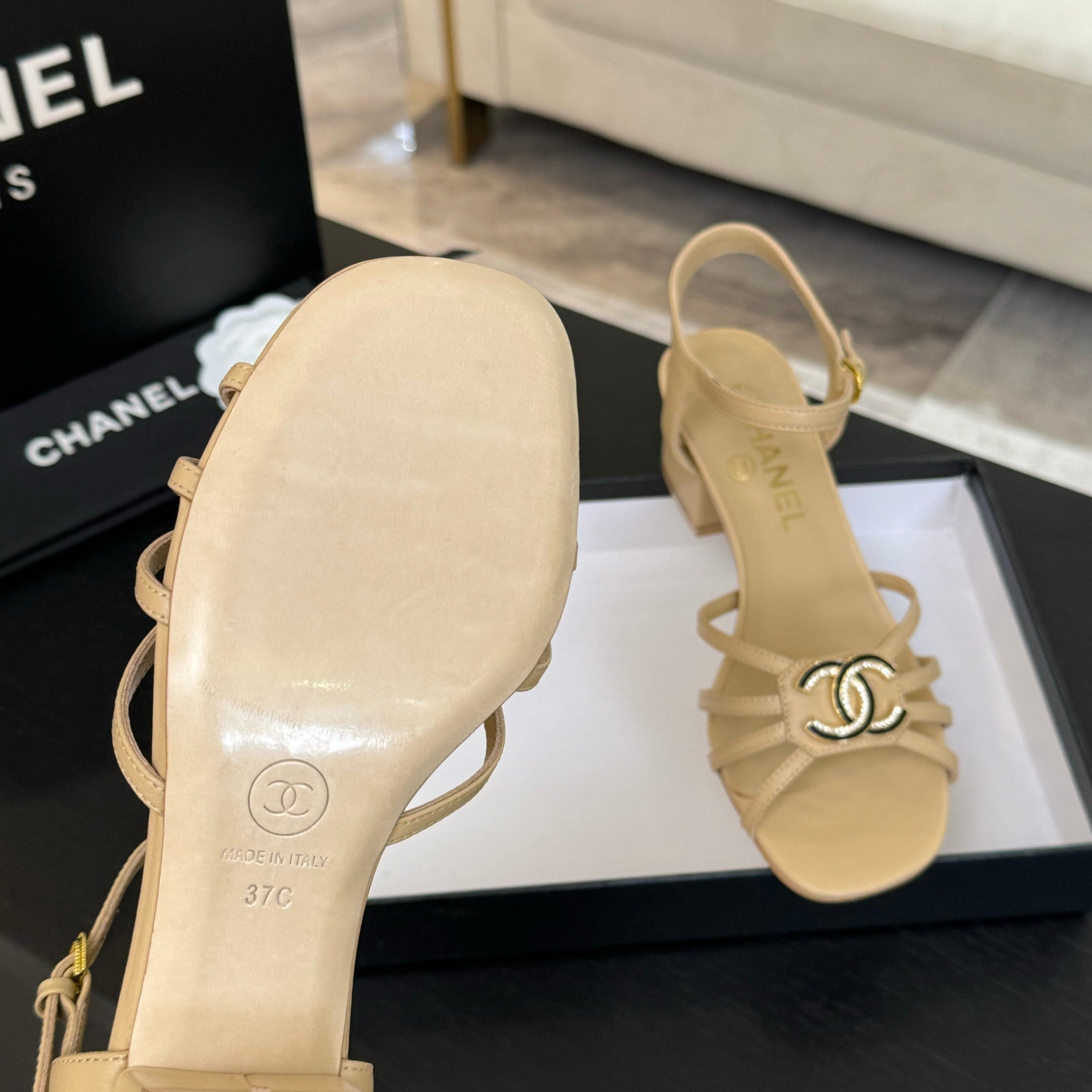 CC 45mm Sandal DarkCream Sheepskin  212928
