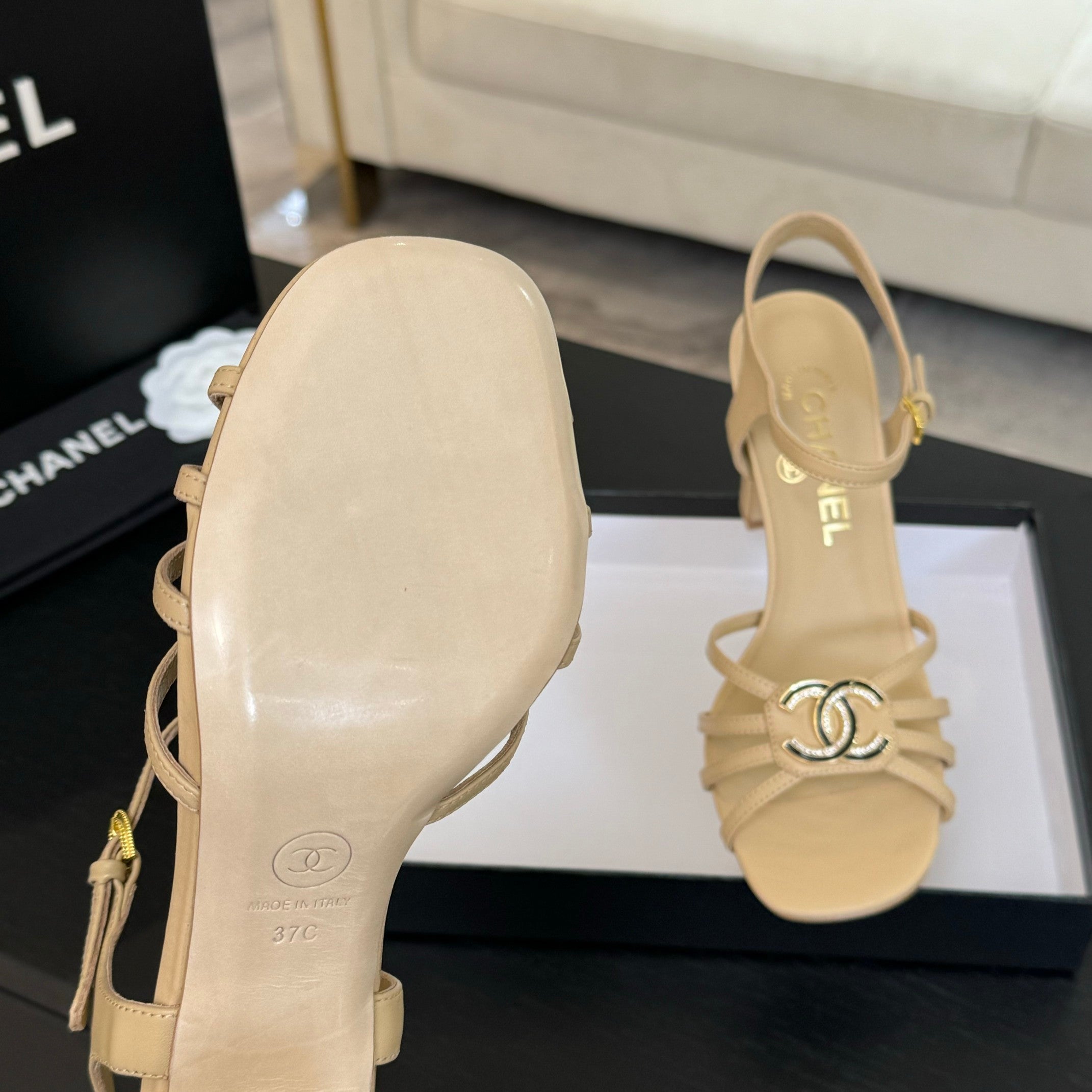 CC 85mm Sandal DarkCream Sheepskin  212931