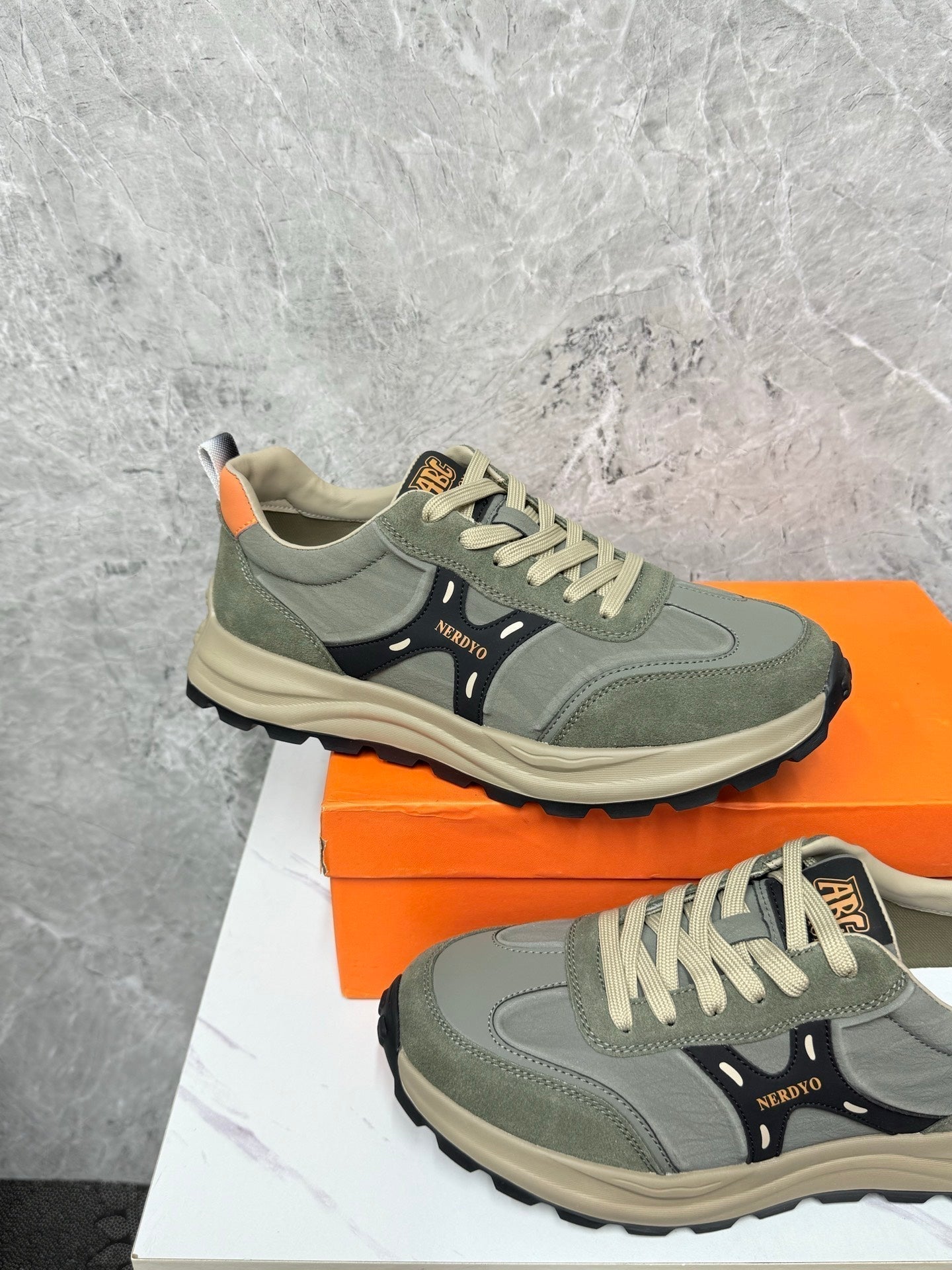 HM Men's Sneaker Moss Green Suede 602095