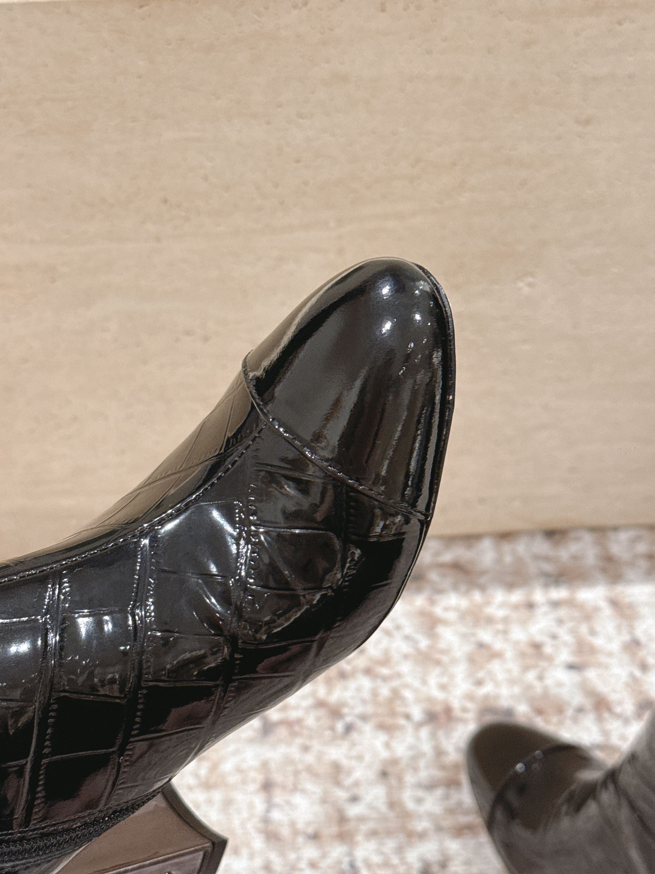 CC high-heeled boots black patent calfskin 532833
