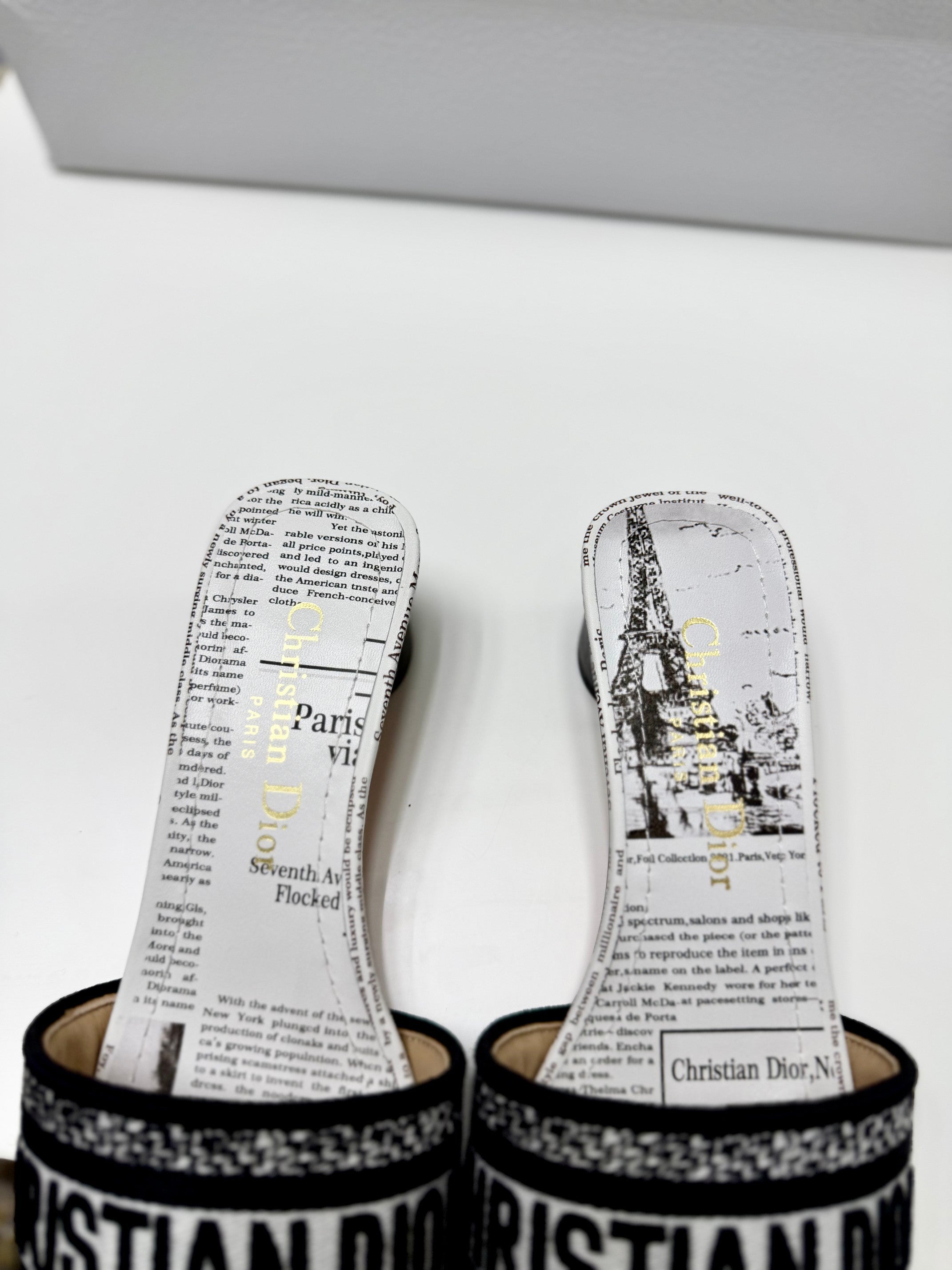 CD 26s Embroidered Slippers Black White Canvas Leather 683019