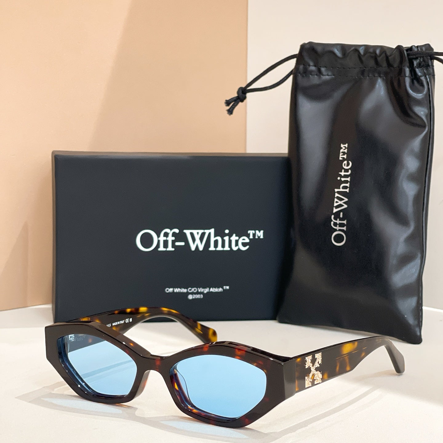 Off-white Sunglasses 666683