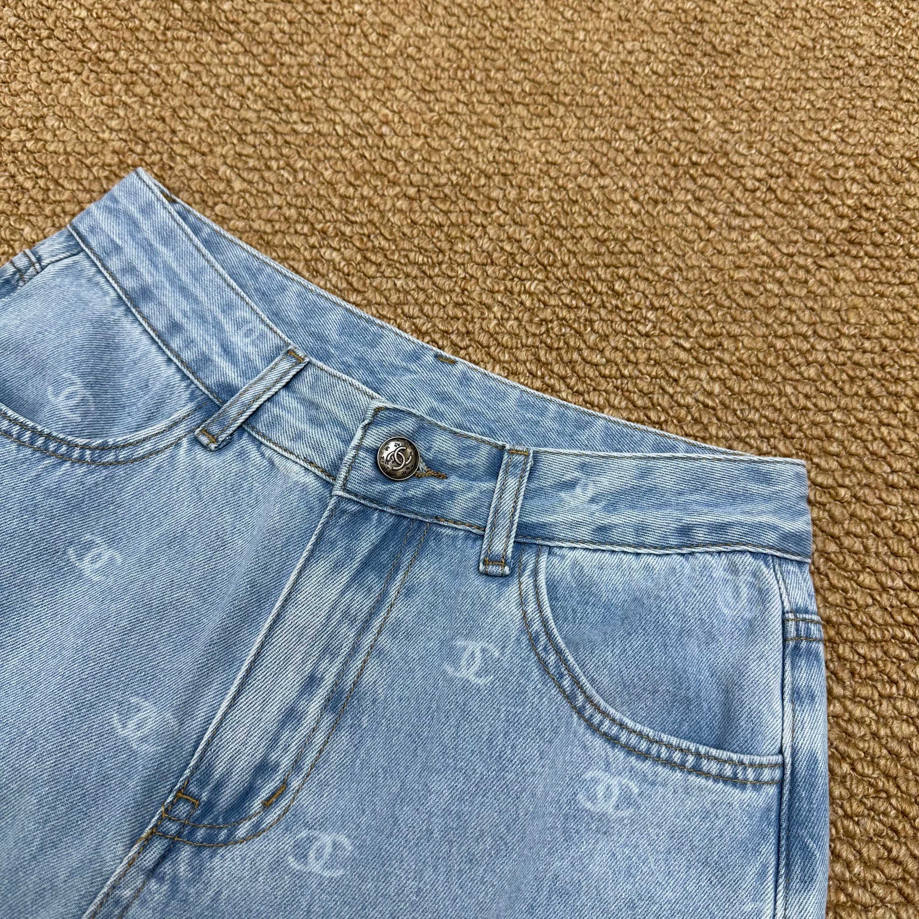 Chanel 2026 Trousers Jean Light Blue Cotton 401621