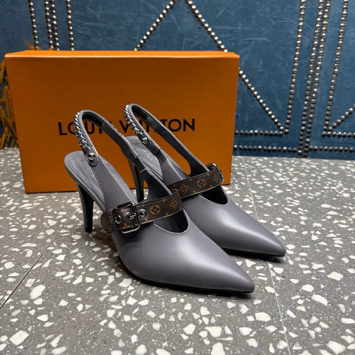 LV 26ss Slingback 75 Gray Cowhide 628438