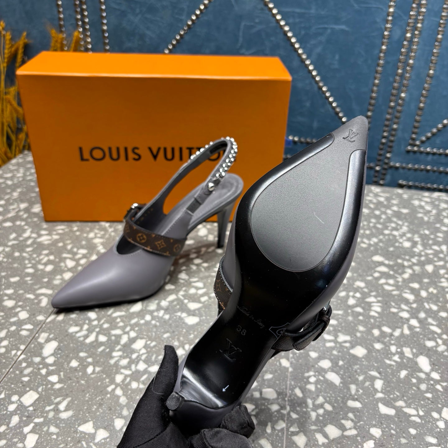 LV 26ss Slingback 75 Gray Cowhide 628438