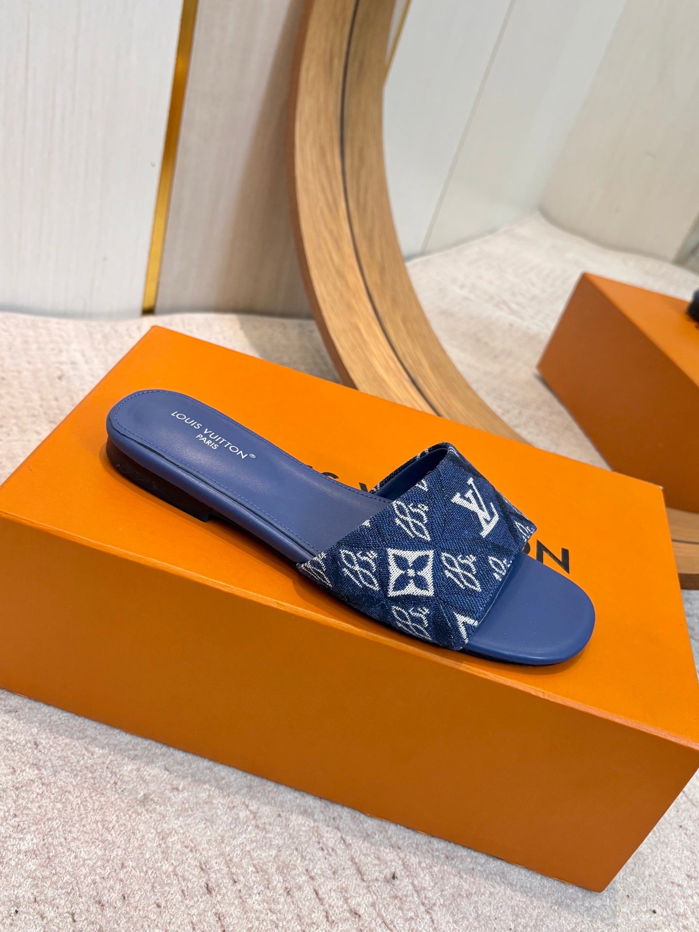 LV 26ss Slippers Dark Blue Denim Leather 671240