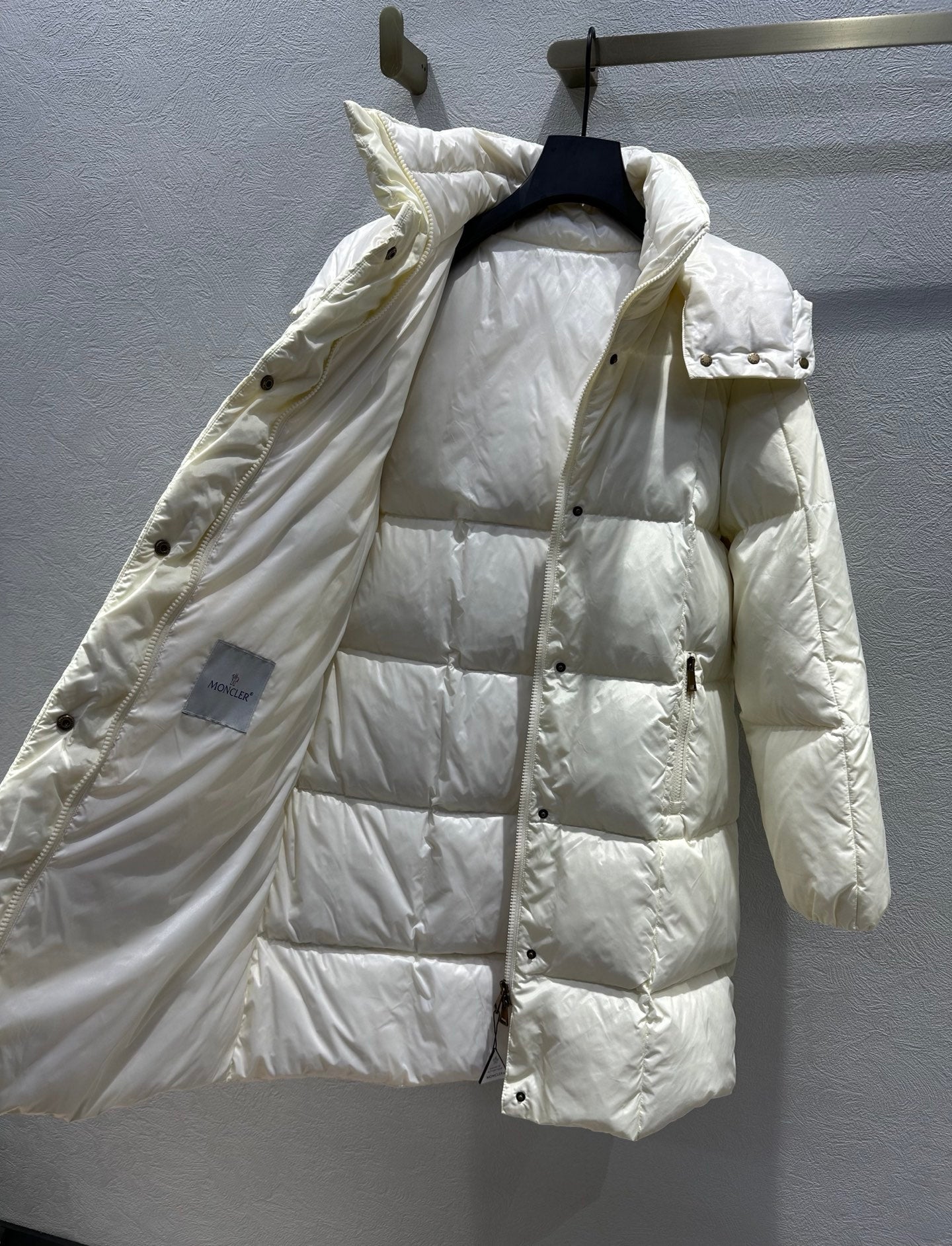 MC 2025 Jacket Cream White Polyester
