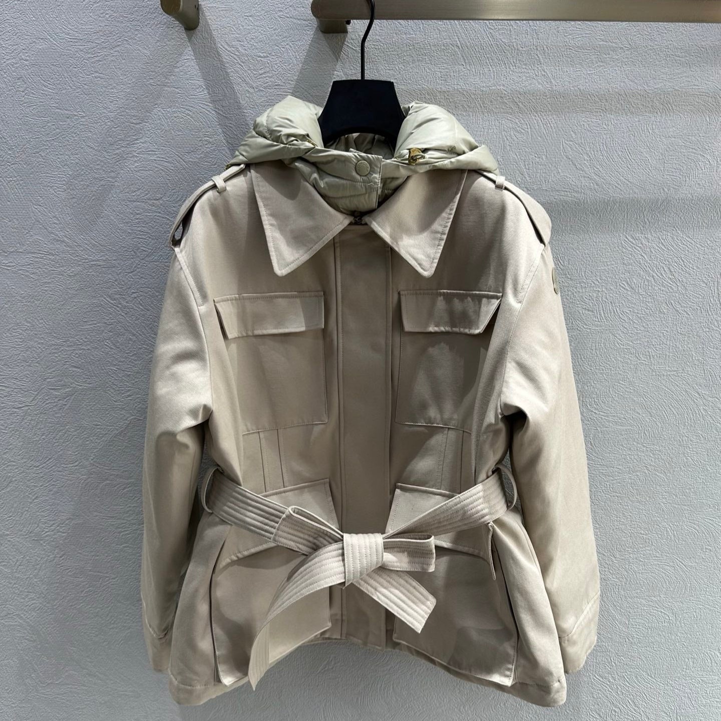 MC 2025 Essalois Hooded Down Field Jacket Cream Viscose Polyester