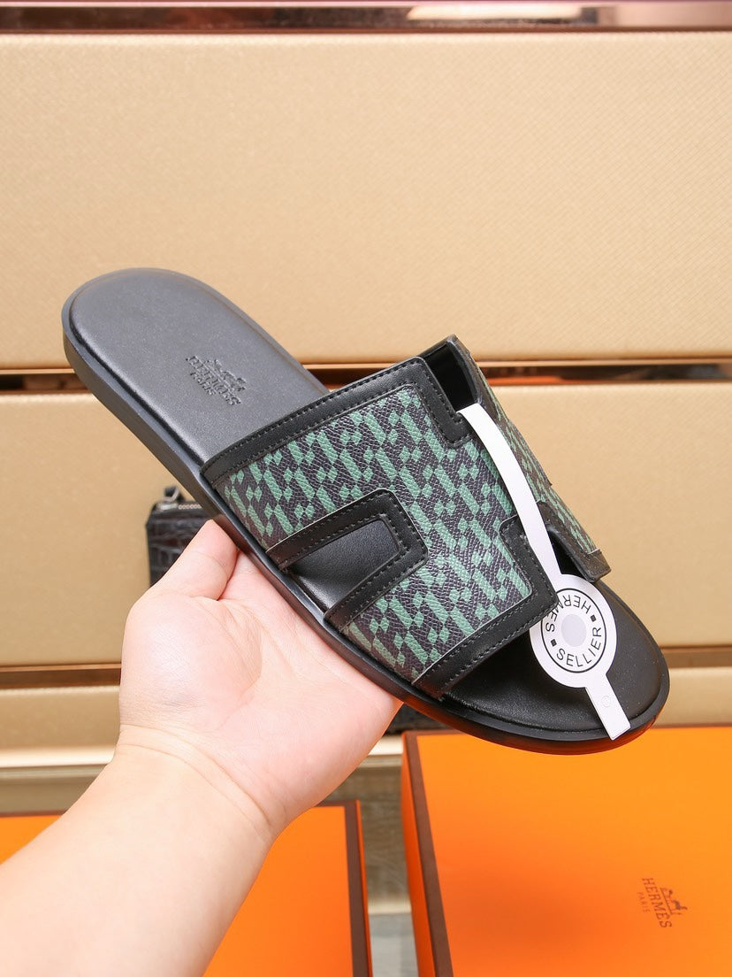 HM ORAN SANDAL BLACK AND SAPPHIRE LAMBSKIN