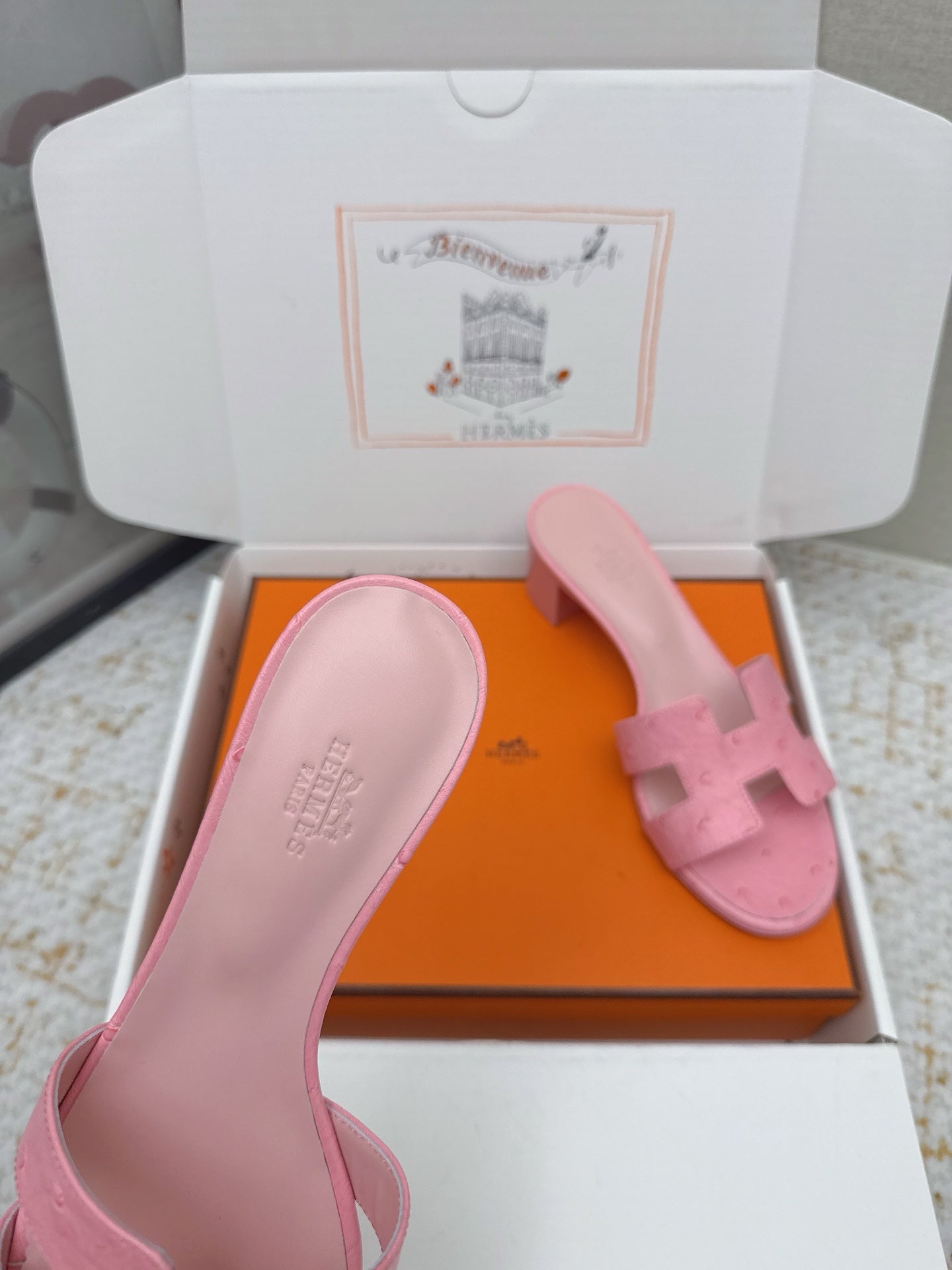 HM 26ss Oran Sandals 50 Pink Ostrich Leather 625123