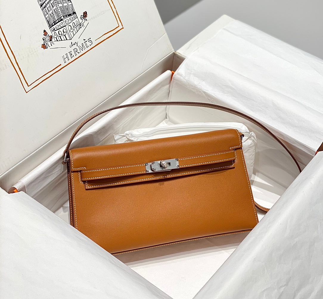 HM Kelly Elan 27cm Leather Shw