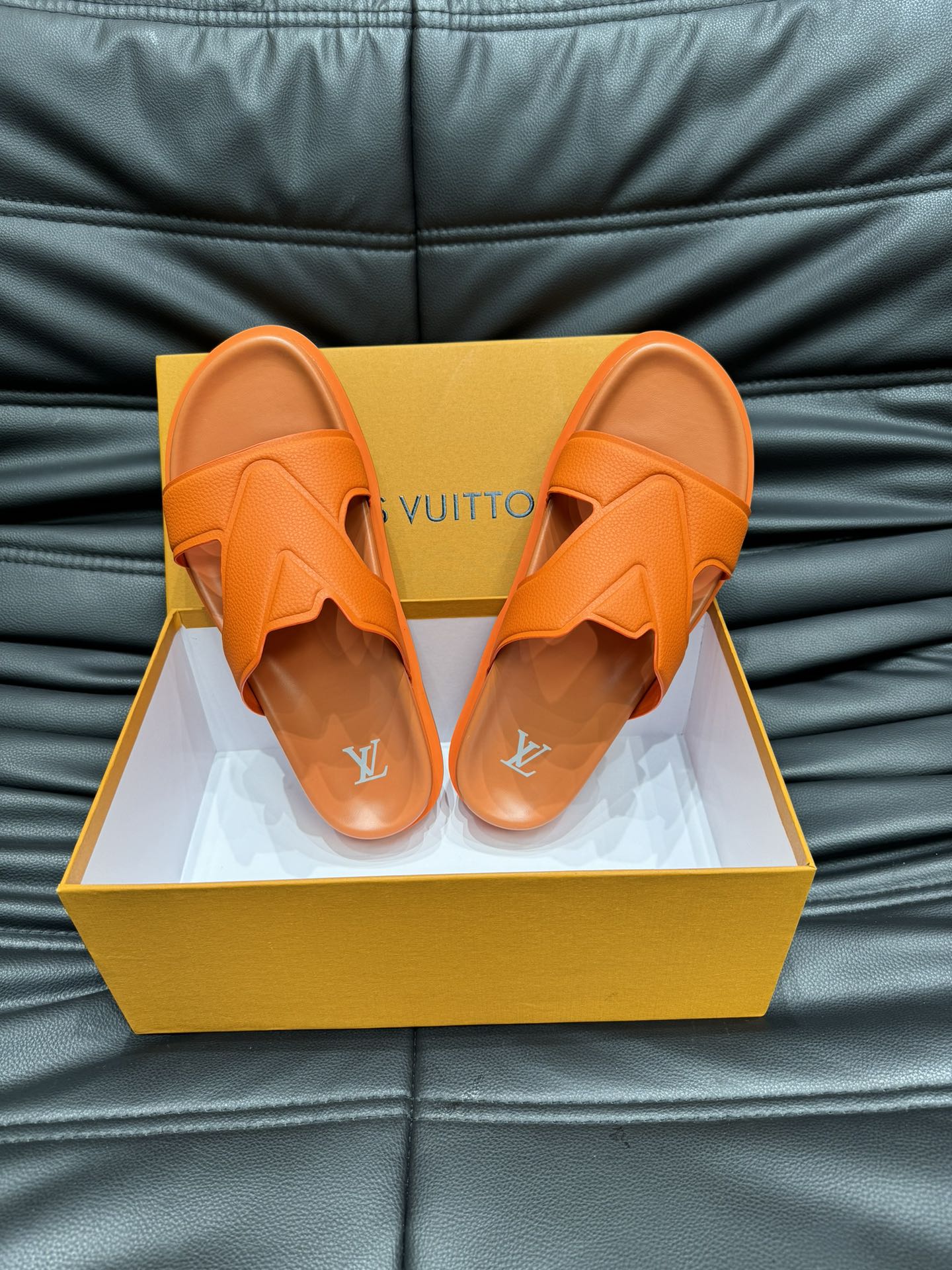 LV OASIS MULE IN CARROT ORANGE CALFSKIN