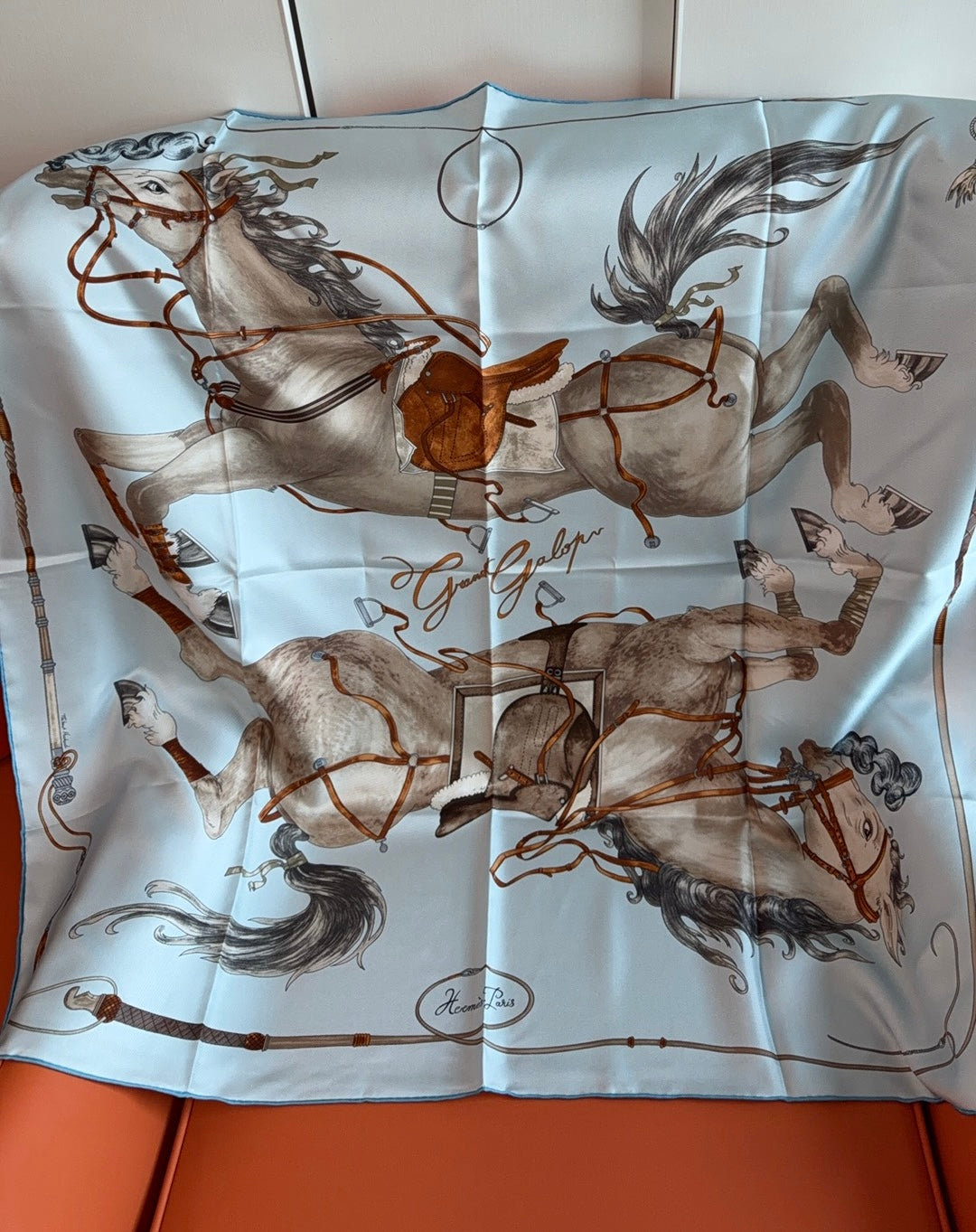 HM 26s 90 House Scarf White Colorful Mulberry Silk 153374