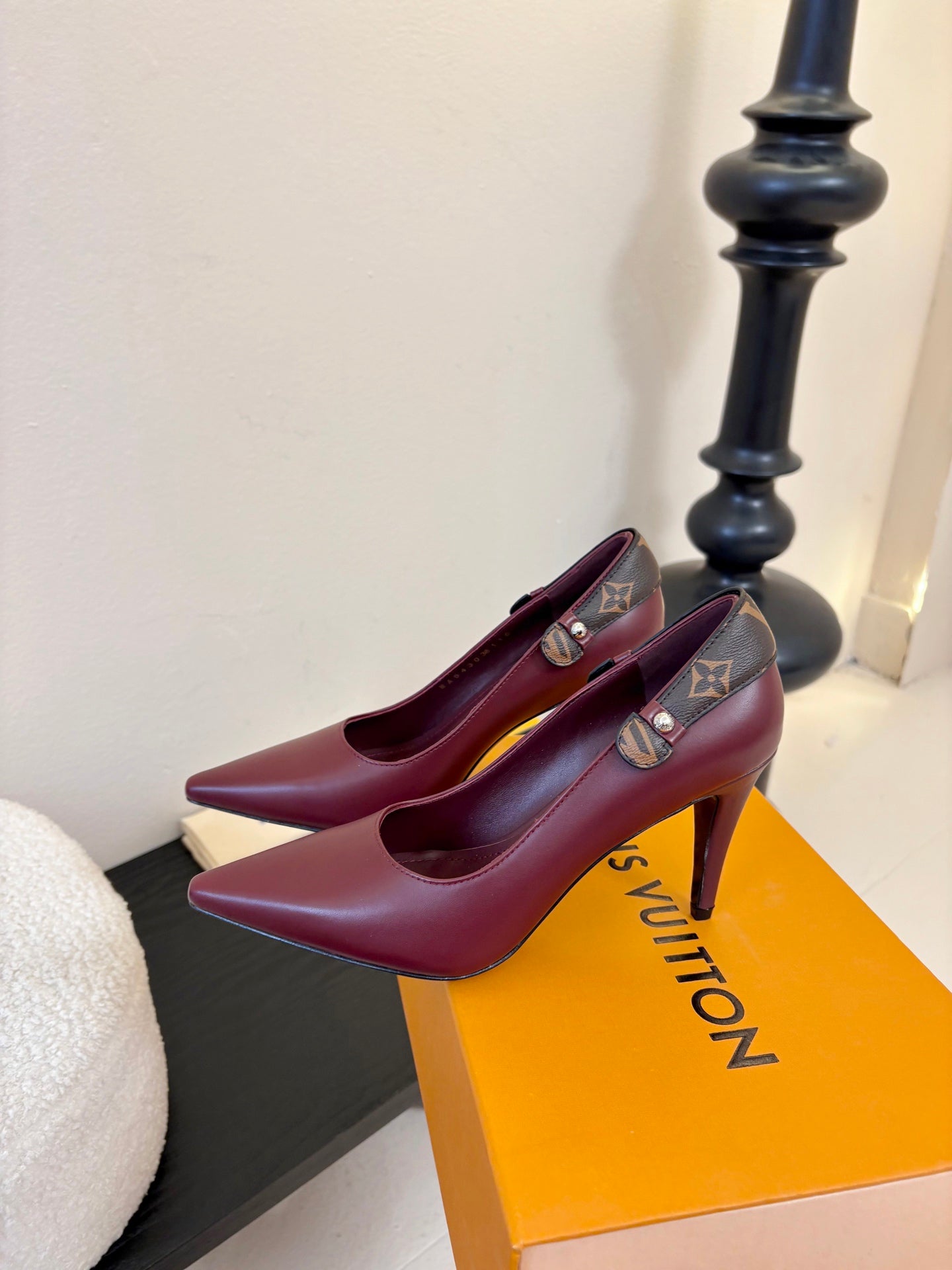 LV 26ss High Heeled Pump 90 Burgundy Sheepskin 627233