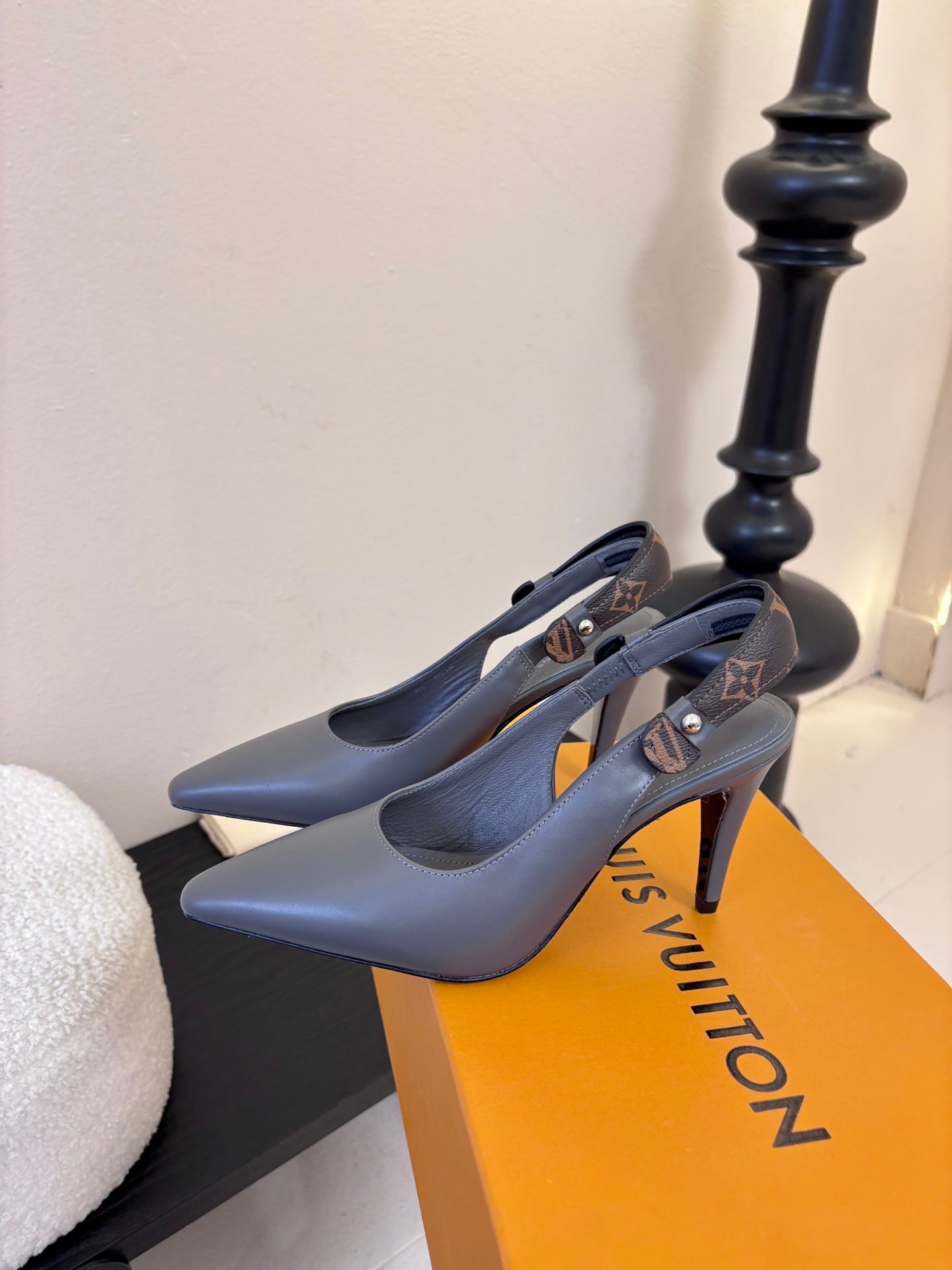 LV 26ss Legacy Slingback 90 Gray Sheepskin 627236