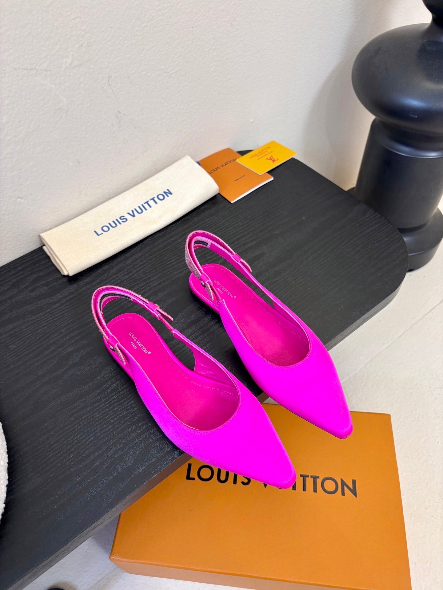 LV 26ss Legacy Slingback Flat Hot Pink Silk 627250