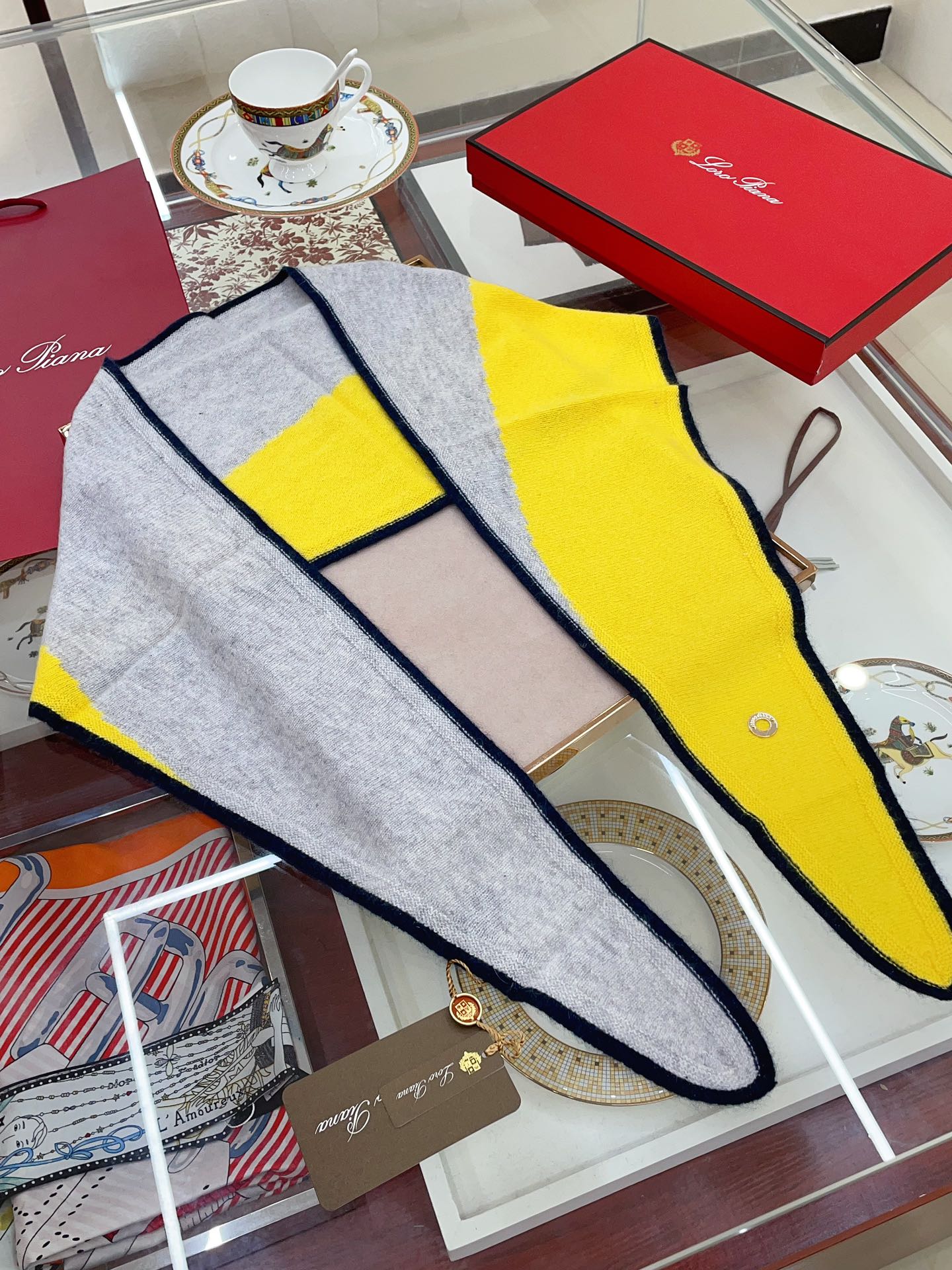 LP Yodo Scarf 150 CM In Grey Mix Yellow Cashmere  130489