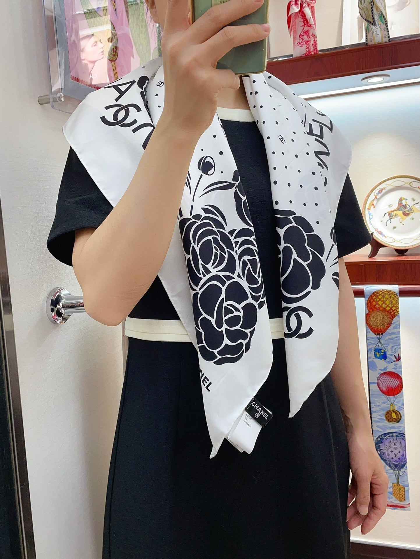 CC Square Scarf 90 CM In White Polka Dot Black Camellia Silk Twill 288722
