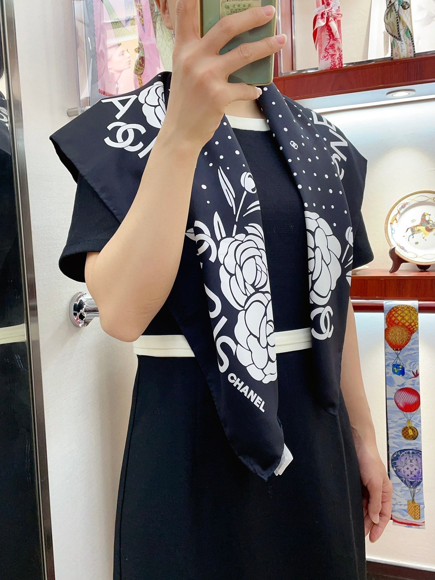 CC Square Scarf 90 CM In Black Polka Dot White Camellia Silk Twill 288723