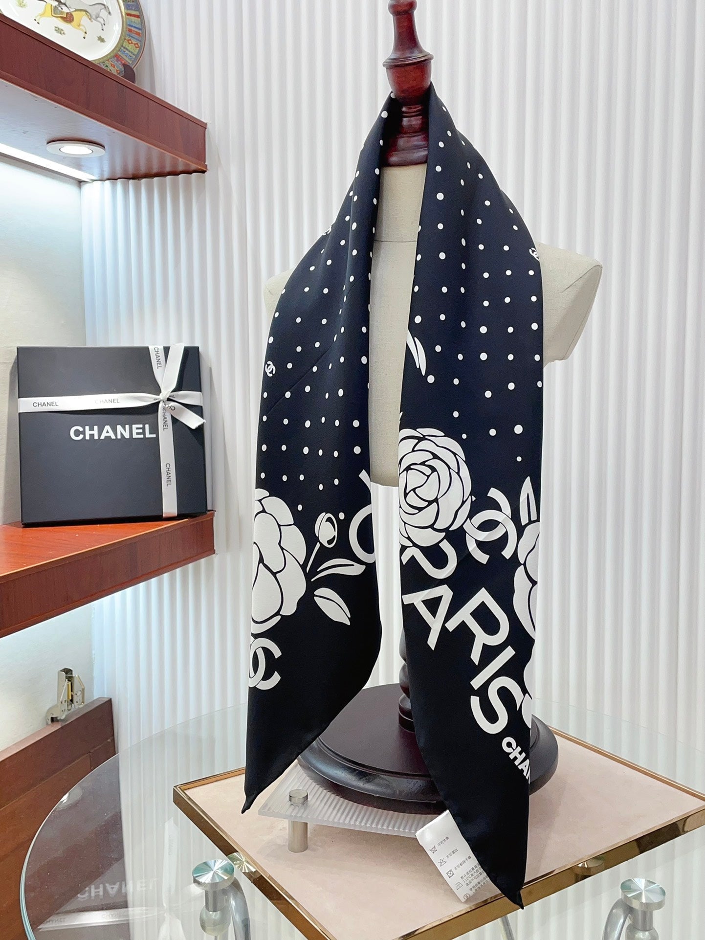 CC Square Scarf 90 CM In Black Polka Dot White Camellia Silk Twill 288723