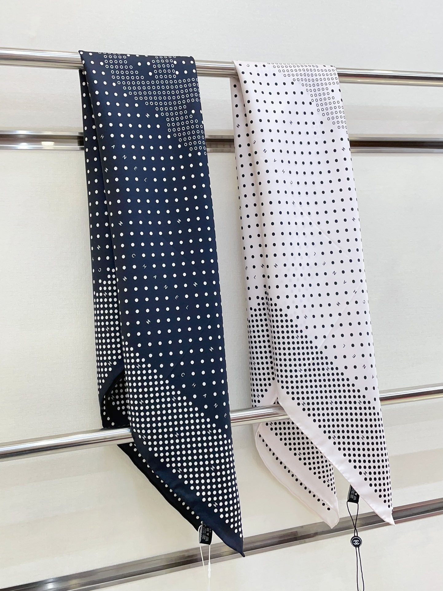CC Square Scarf 90 CM In Black White Polka Dot Silk Twill 166291