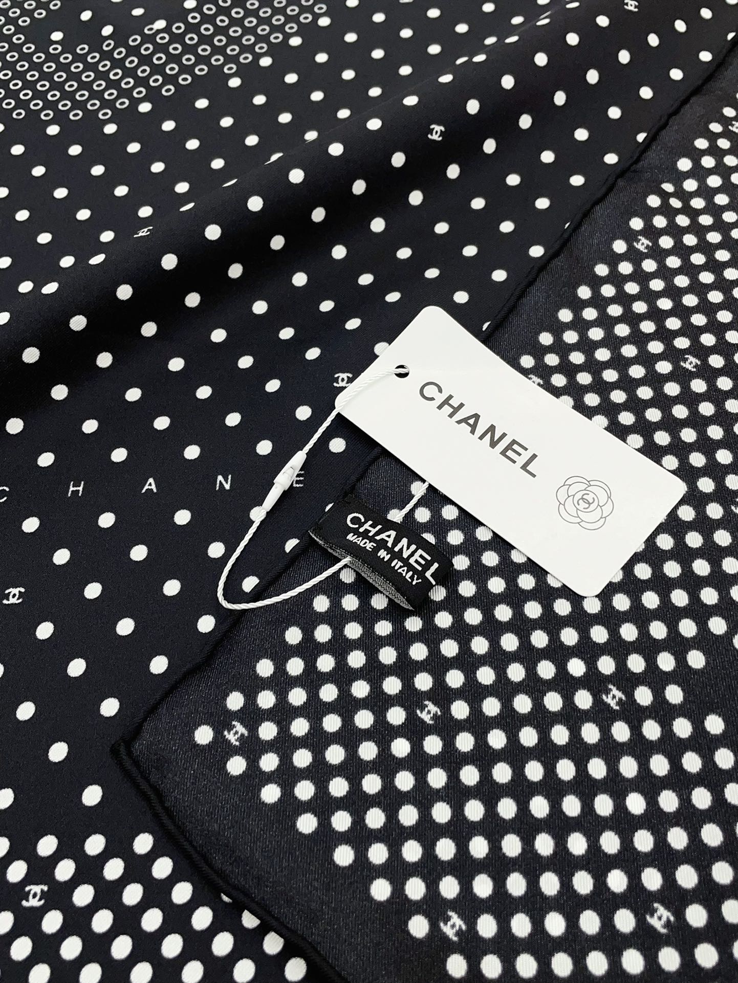 CC Square Scarf 90 CM In Black White Polka Dot Silk Twill 166291
