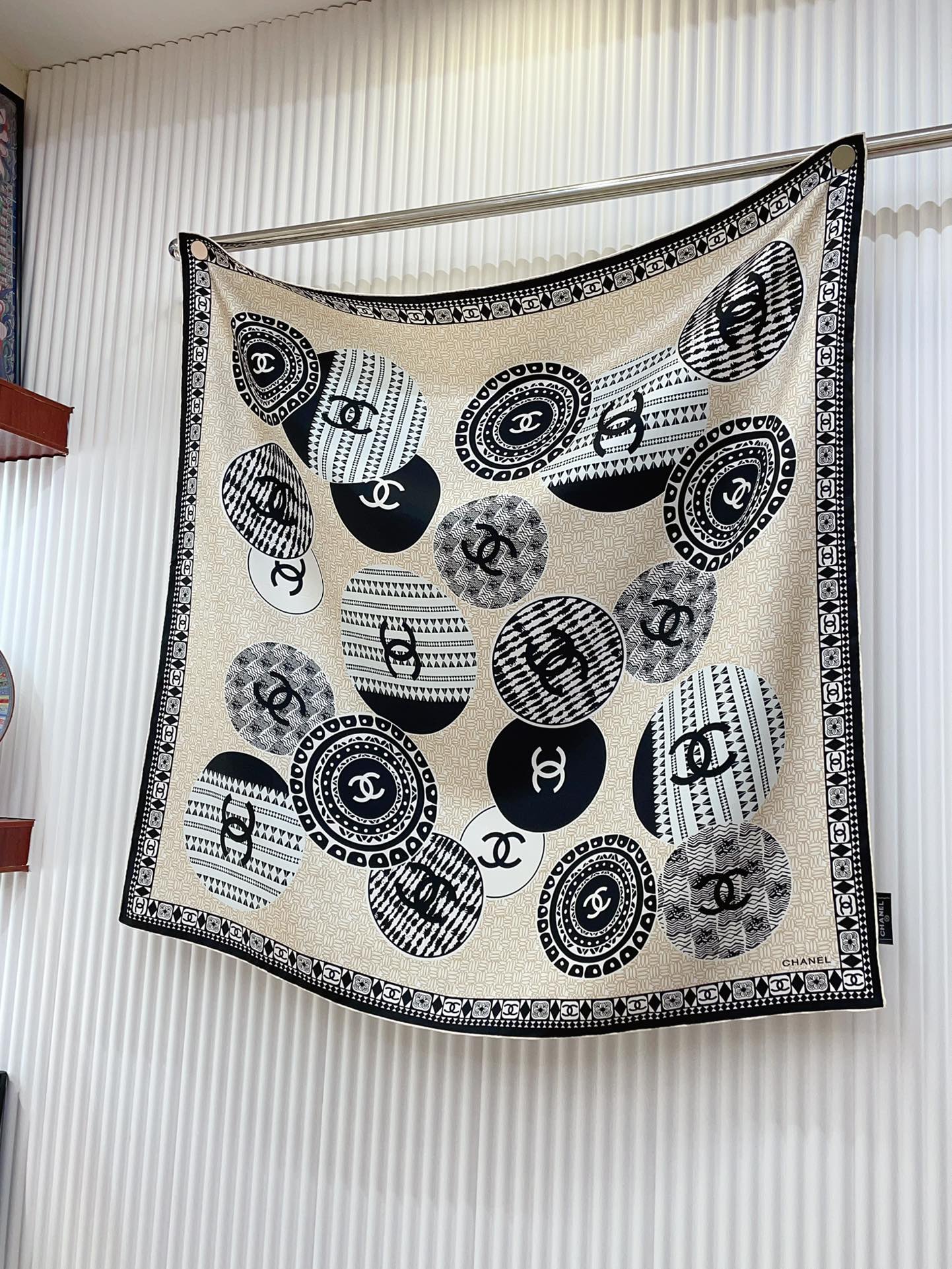 CC Square Scarf 90 CM In Beige Multi-Pattern Silk Twill 231847