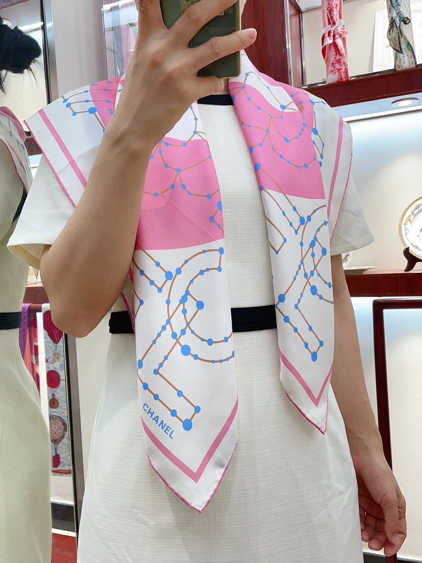 CC Square Scarf 90 CM In White Mix Pink Silk Twill  174874
