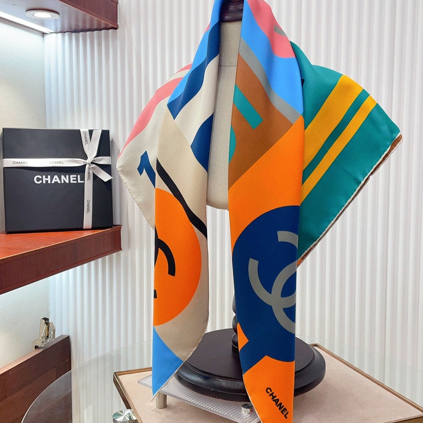 CC Square Scarf 90 CM In Colorful Silk Twill 177653