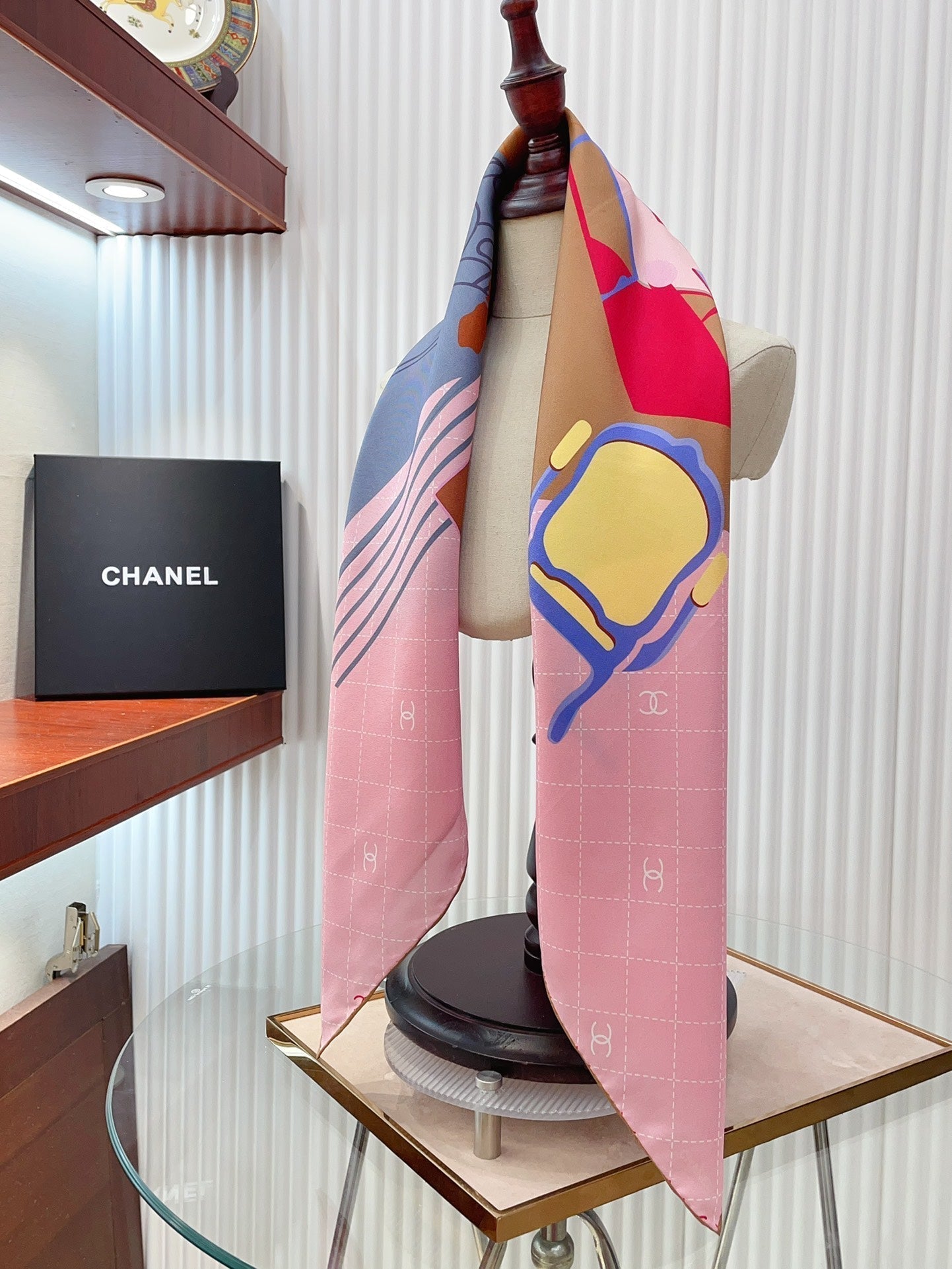 CC Square Scarf 90 CM In Pink Colorful Silk Twill  187428