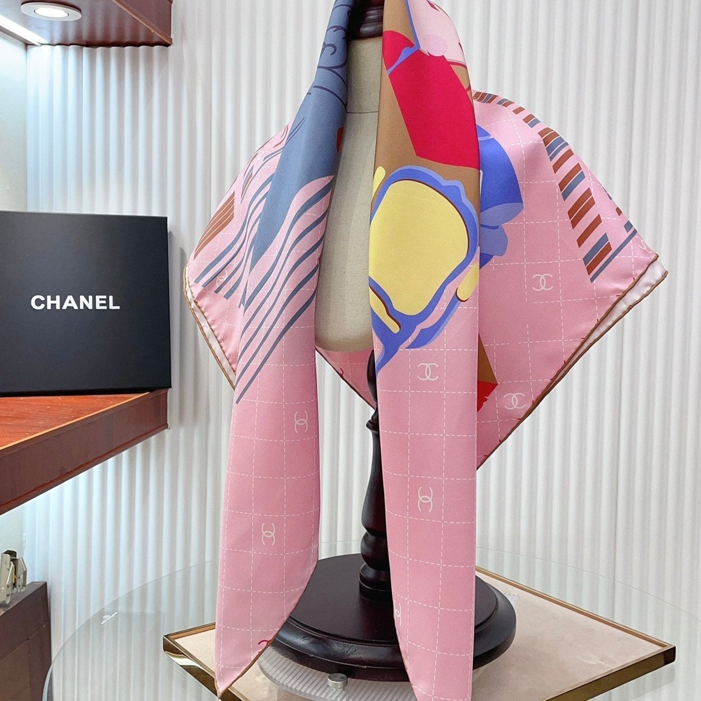 CC Square Scarf 90 CM In Pink Colorful Silk Twill  187428