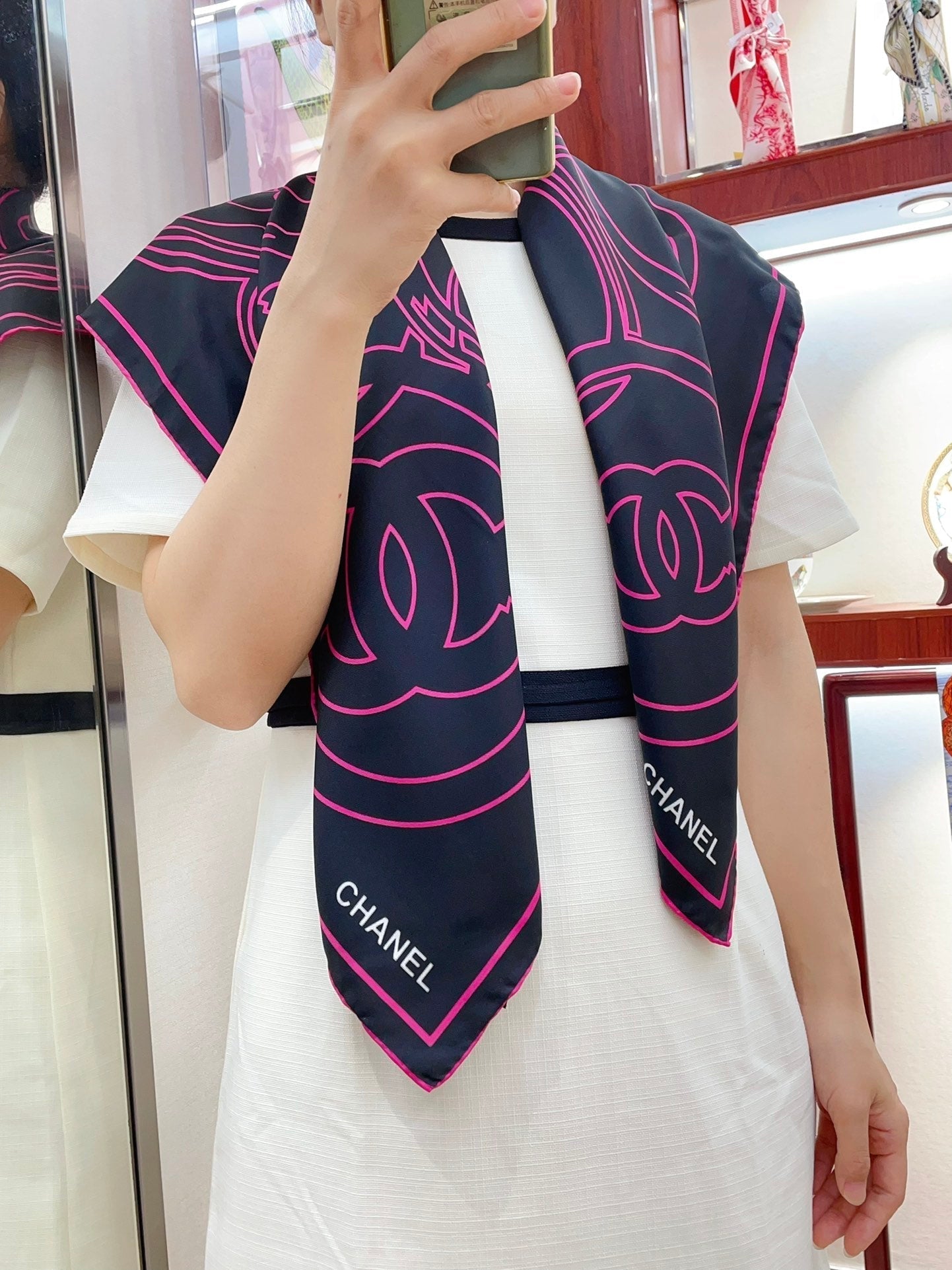 CC Square Scarf 90 CM In Black Mix Pink Silk Twill 187438