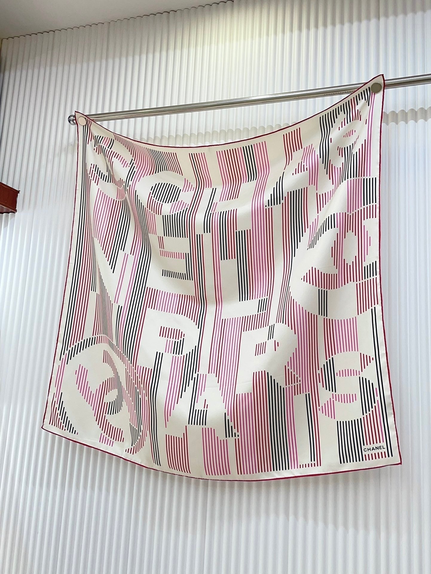 CC Square Scarf 90 CM In Colorful Silk Twill 190034