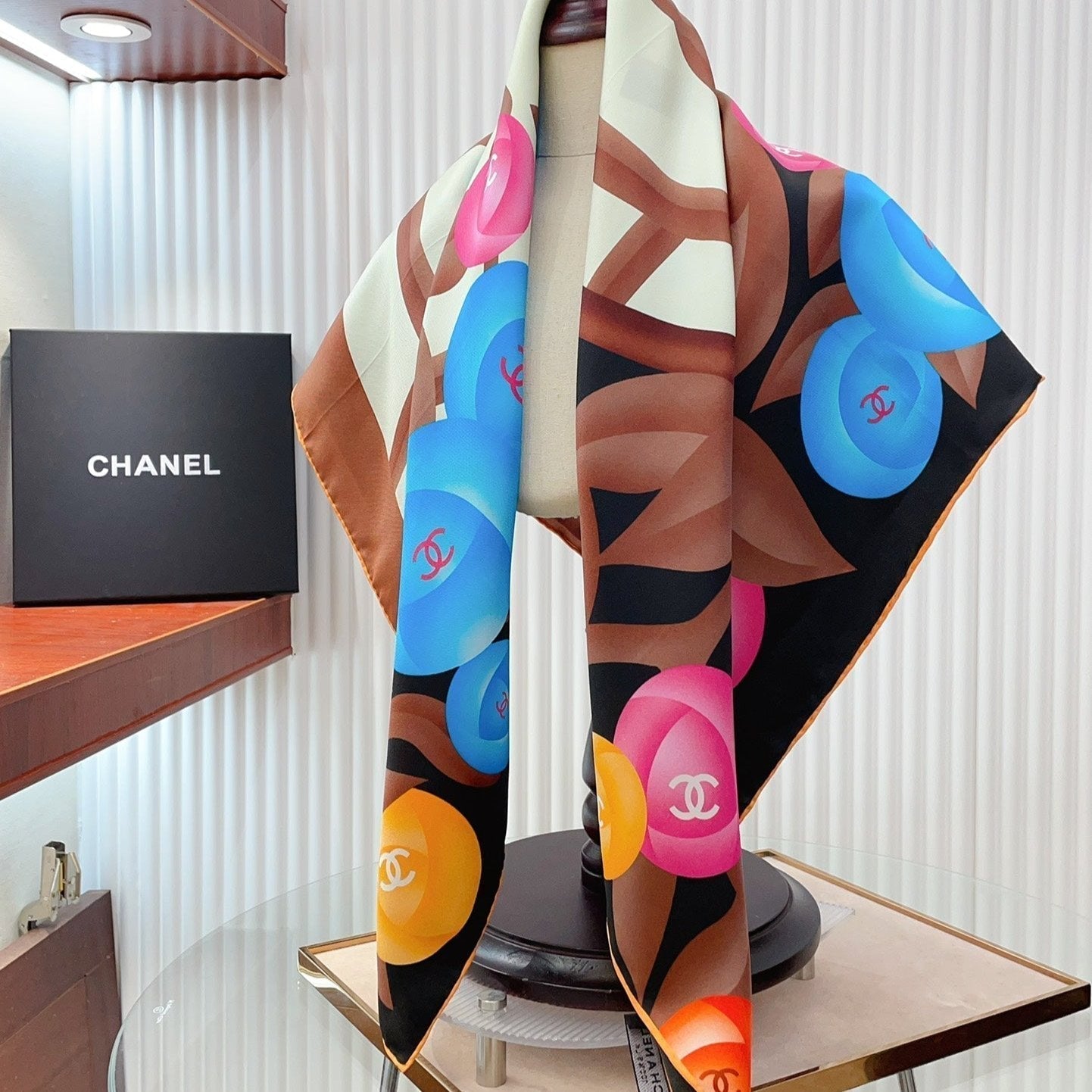 CC Square Scarf 90 CM In Colorful Silk Twill 193821