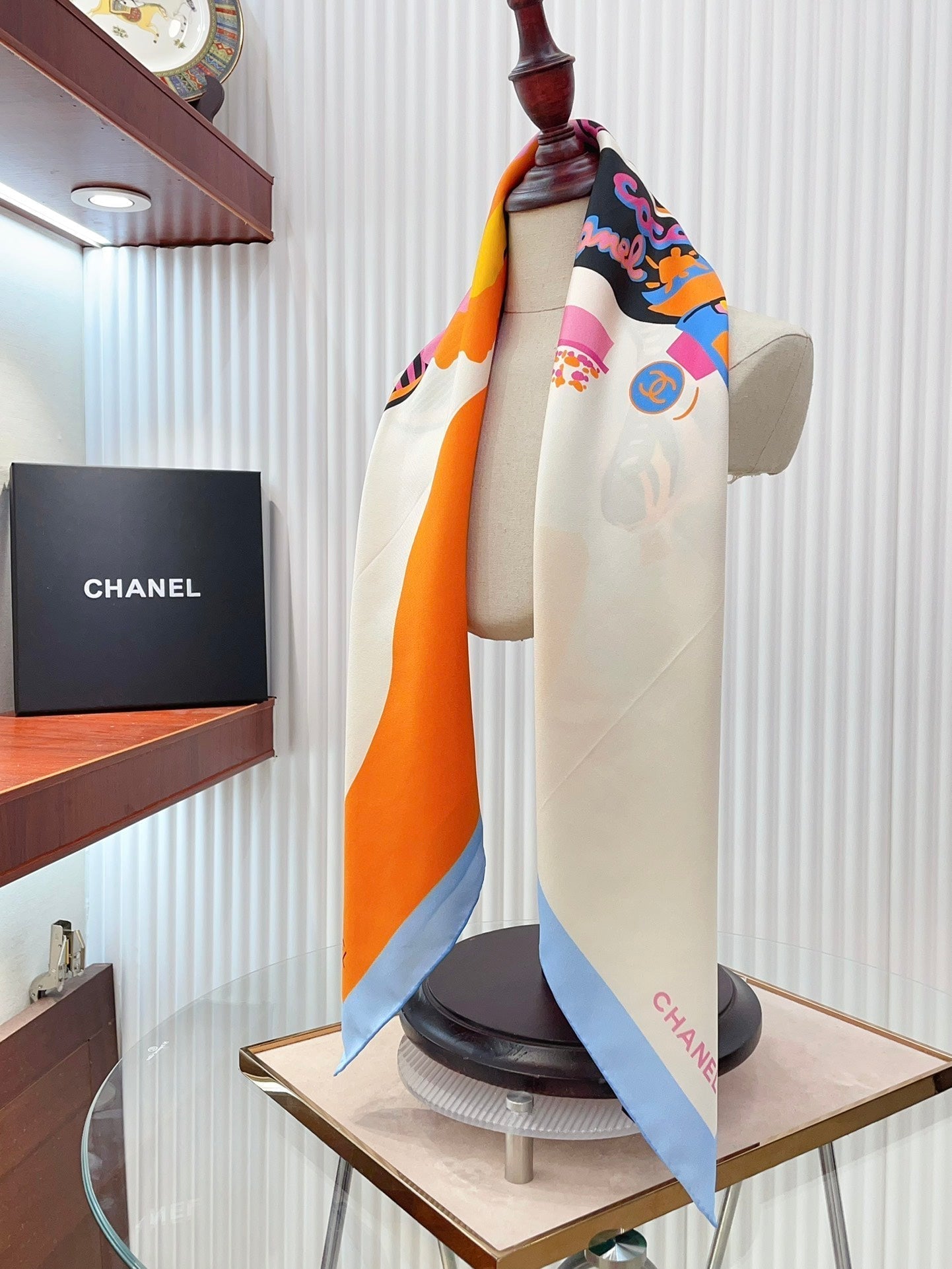CC Square Scarf 90 CM In Colorful Silk Twill 196208