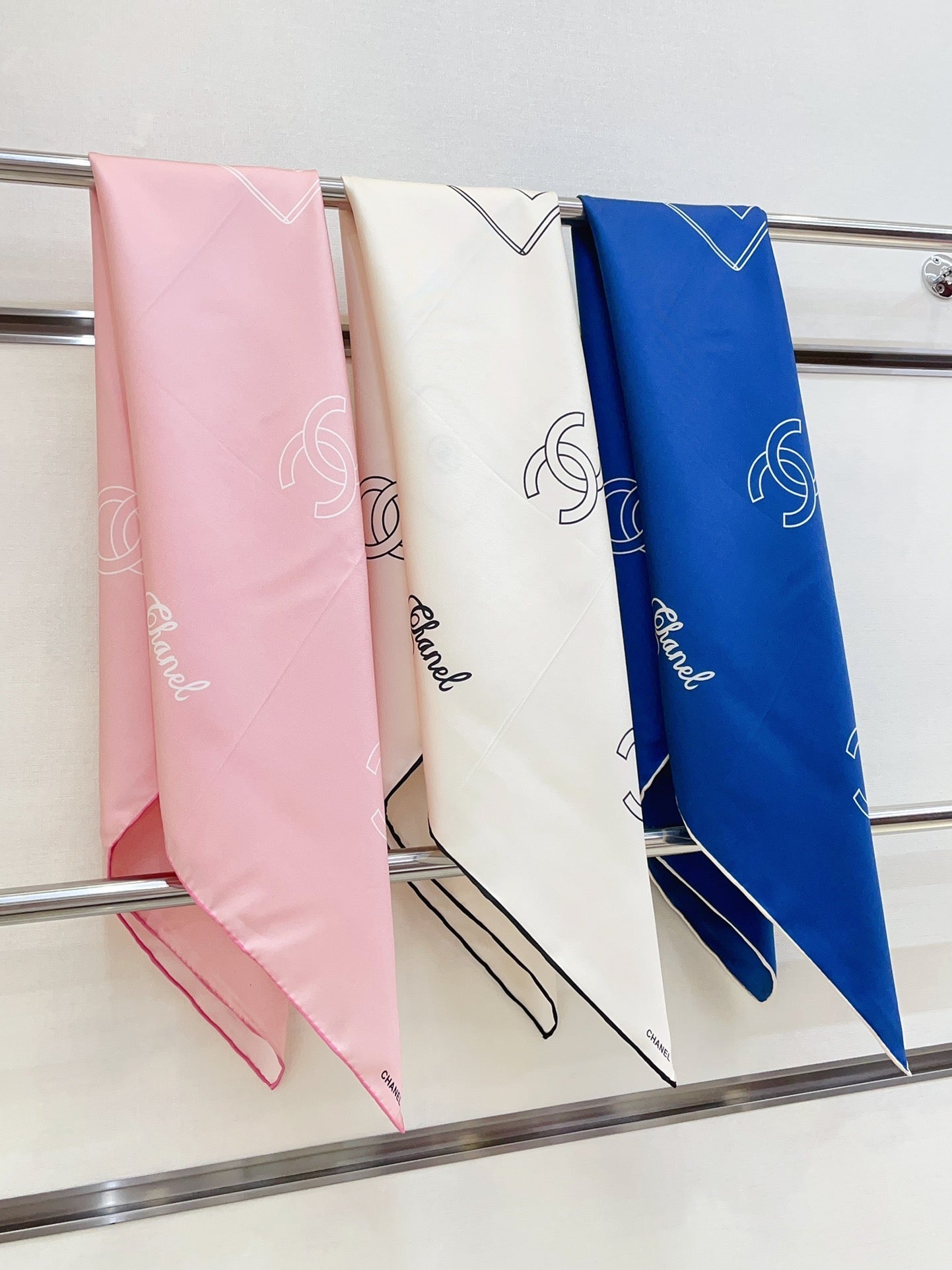 CC Square Scarf 90 CM In Blue Silk Twill 201029