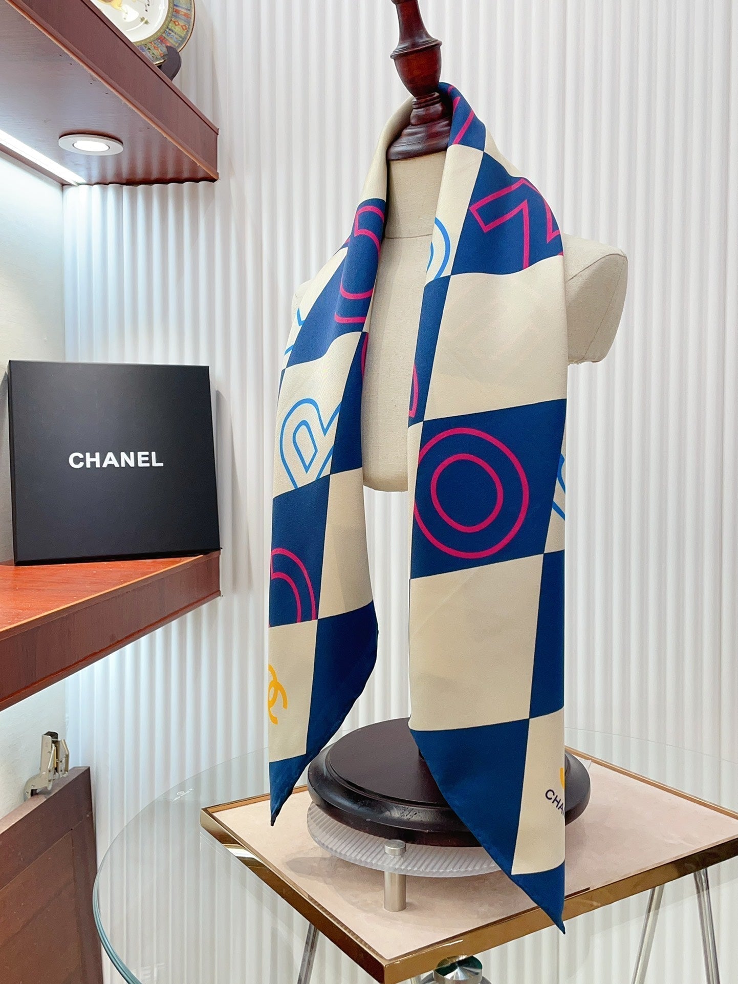CC Square Scarf 90 CM In Colorful Silk Twill  208576