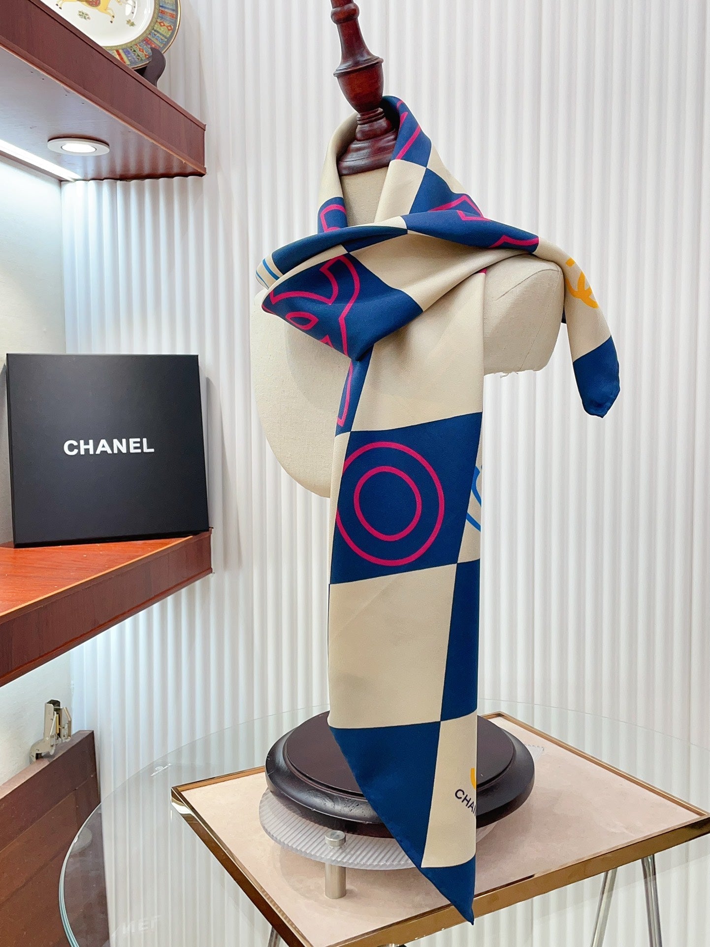 CC Square Scarf 90 CM In Colorful Silk Twill  208576