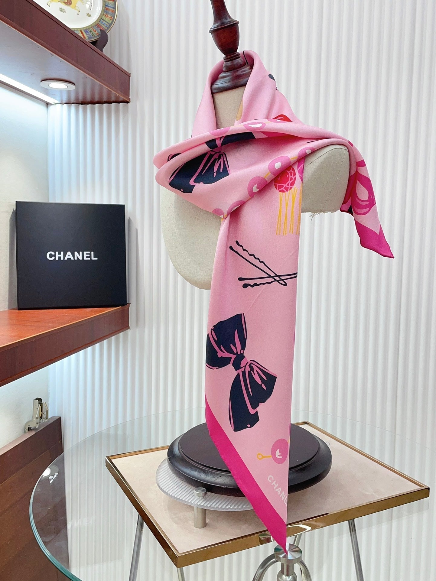 CC Square Scarf 90 CM In Pink Colorful Silk Twill 213689