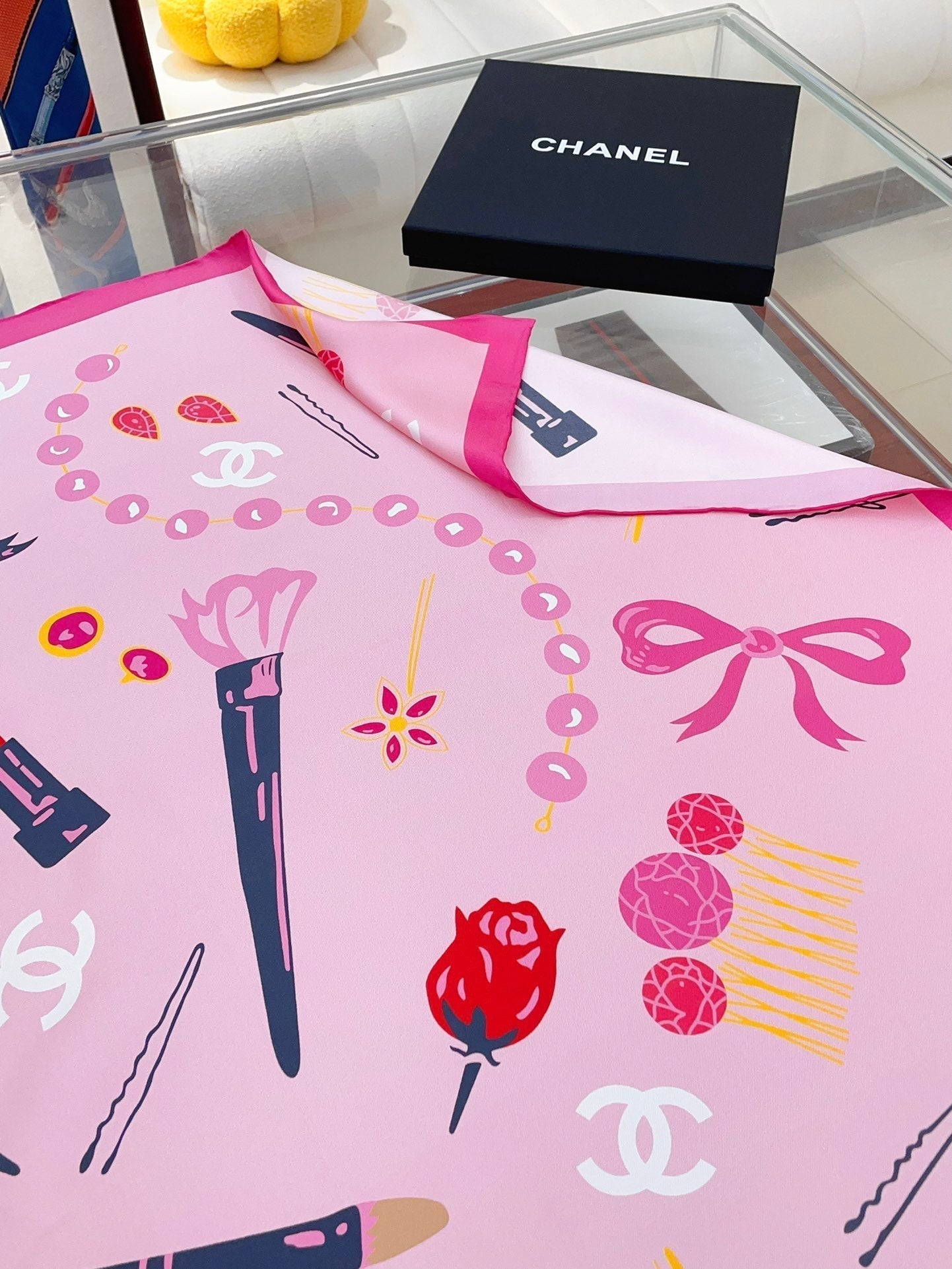 CC Square Scarf 90 CM In Pink Colorful Silk Twill 213689