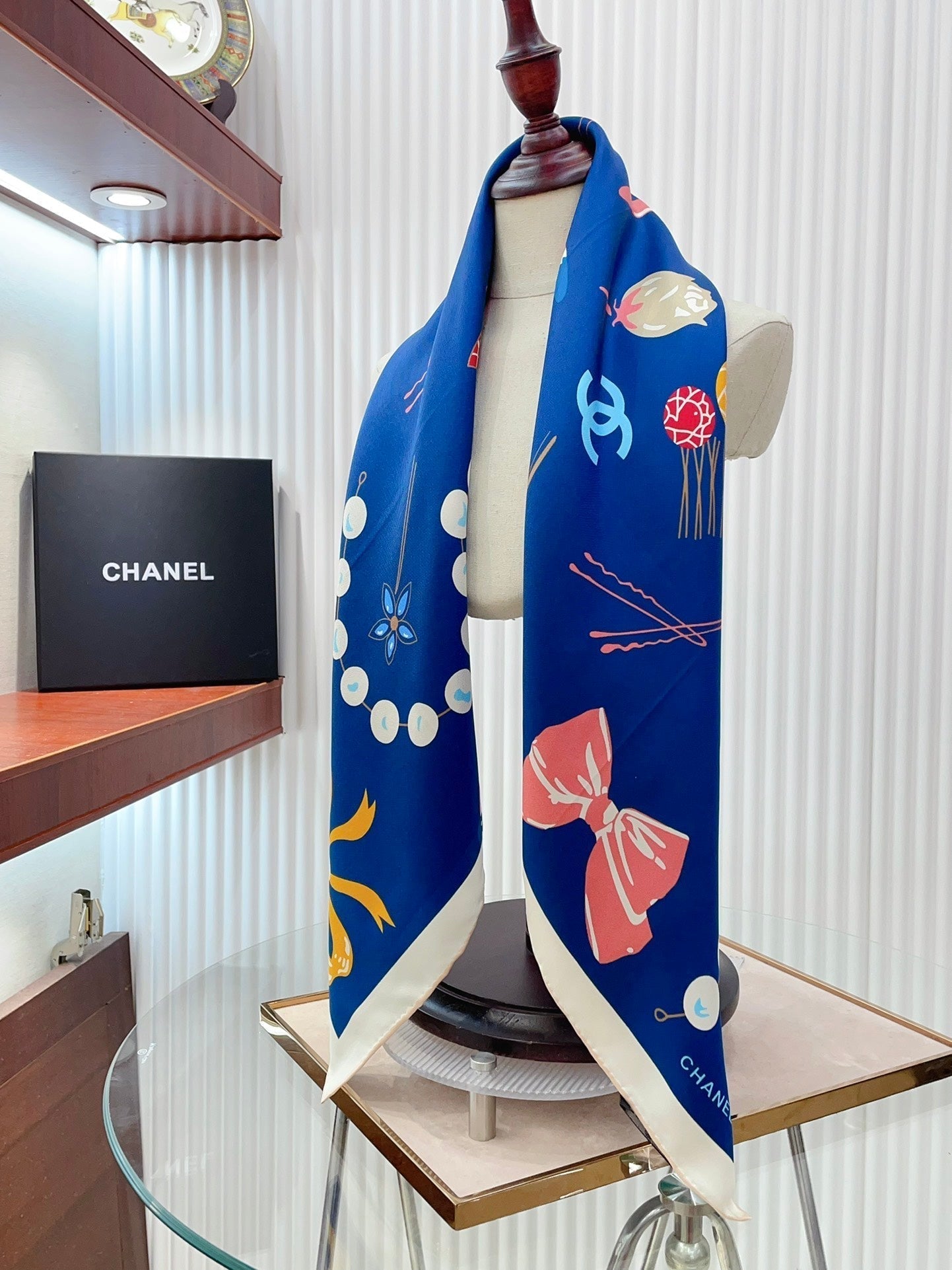 CC Square Scarf 90 CM In Dark Blue Colorful Silk Twill 213690