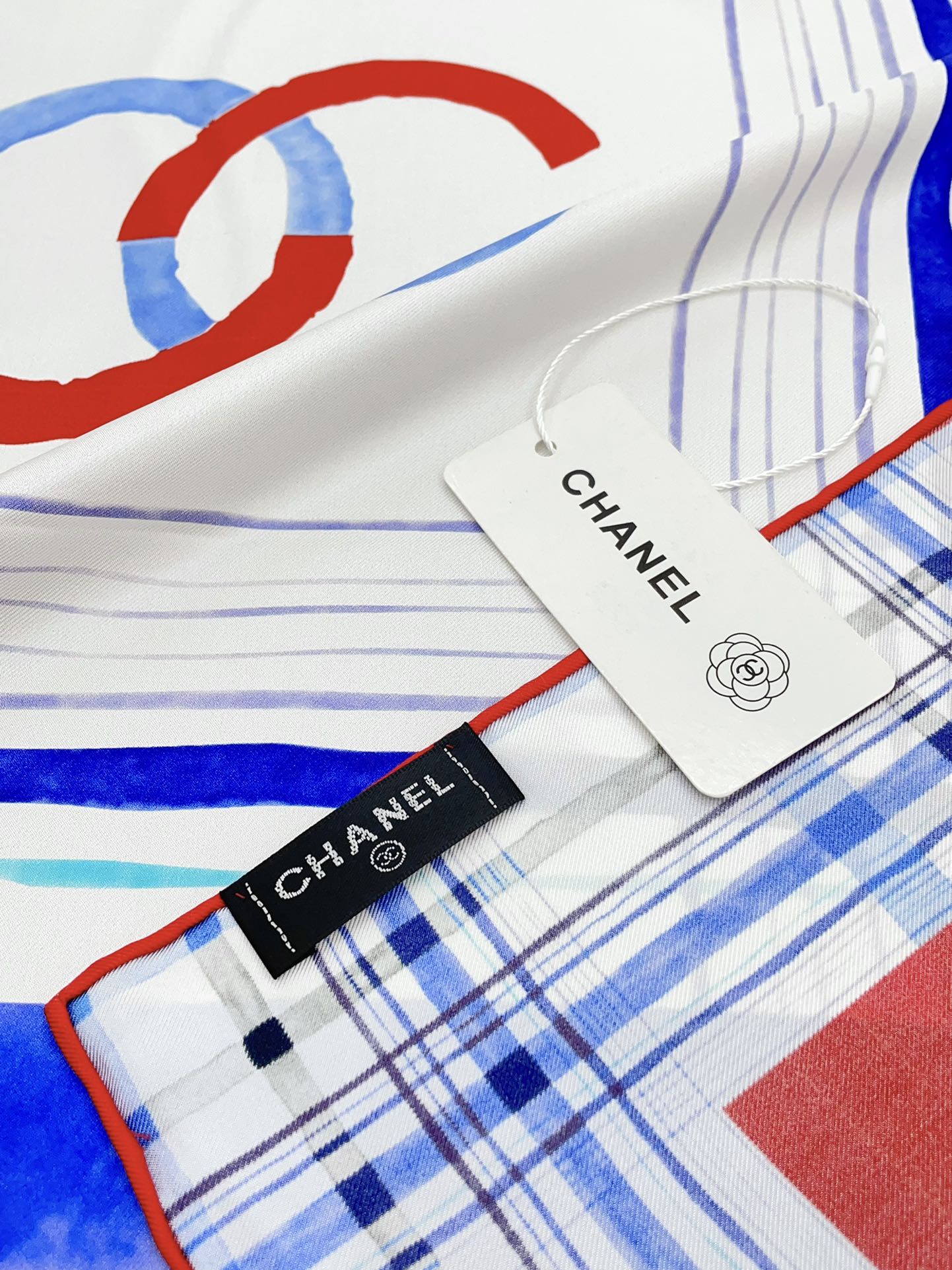 CC Square Scarf 90 CM In Colorful Silk Twill  217209