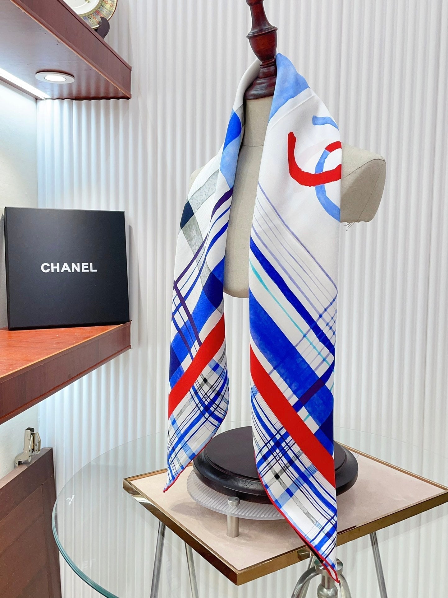 CC Square Scarf 90 CM In Colorful Silk Twill  217209