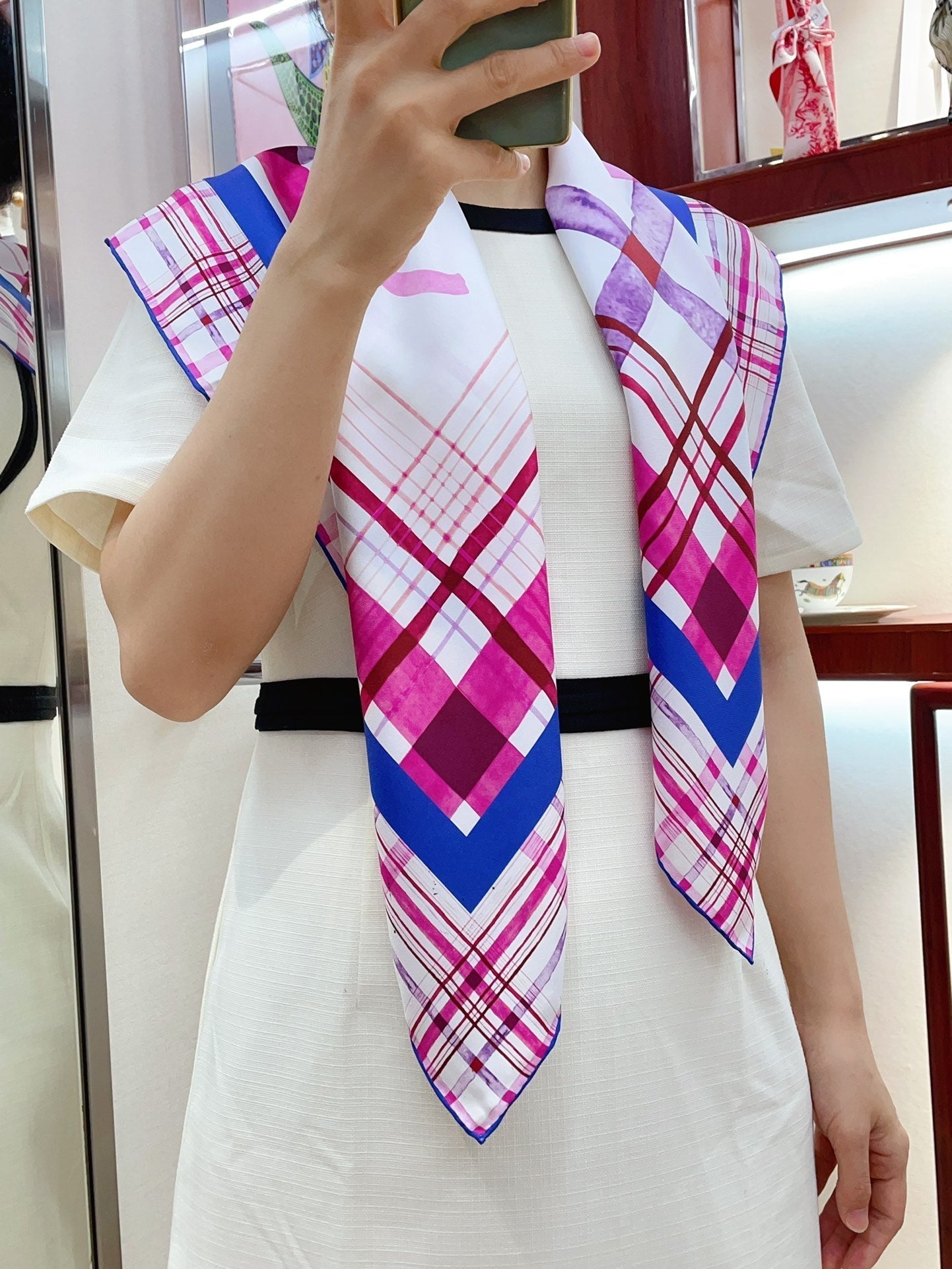 CC Square Scarf 90 CM In Colorful Silk Twill  217211