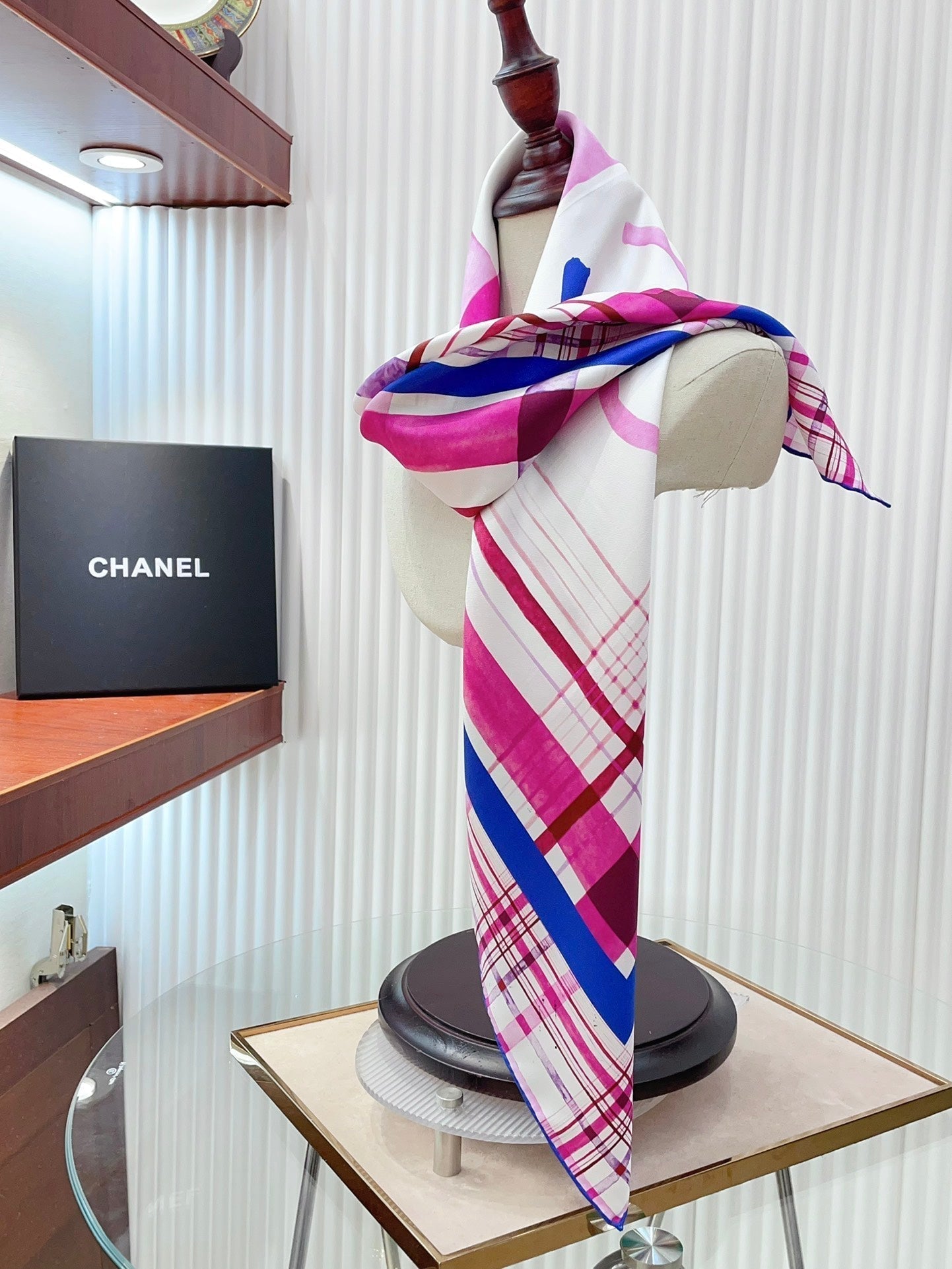 CC Square Scarf 90 CM In Colorful Silk Twill  217211