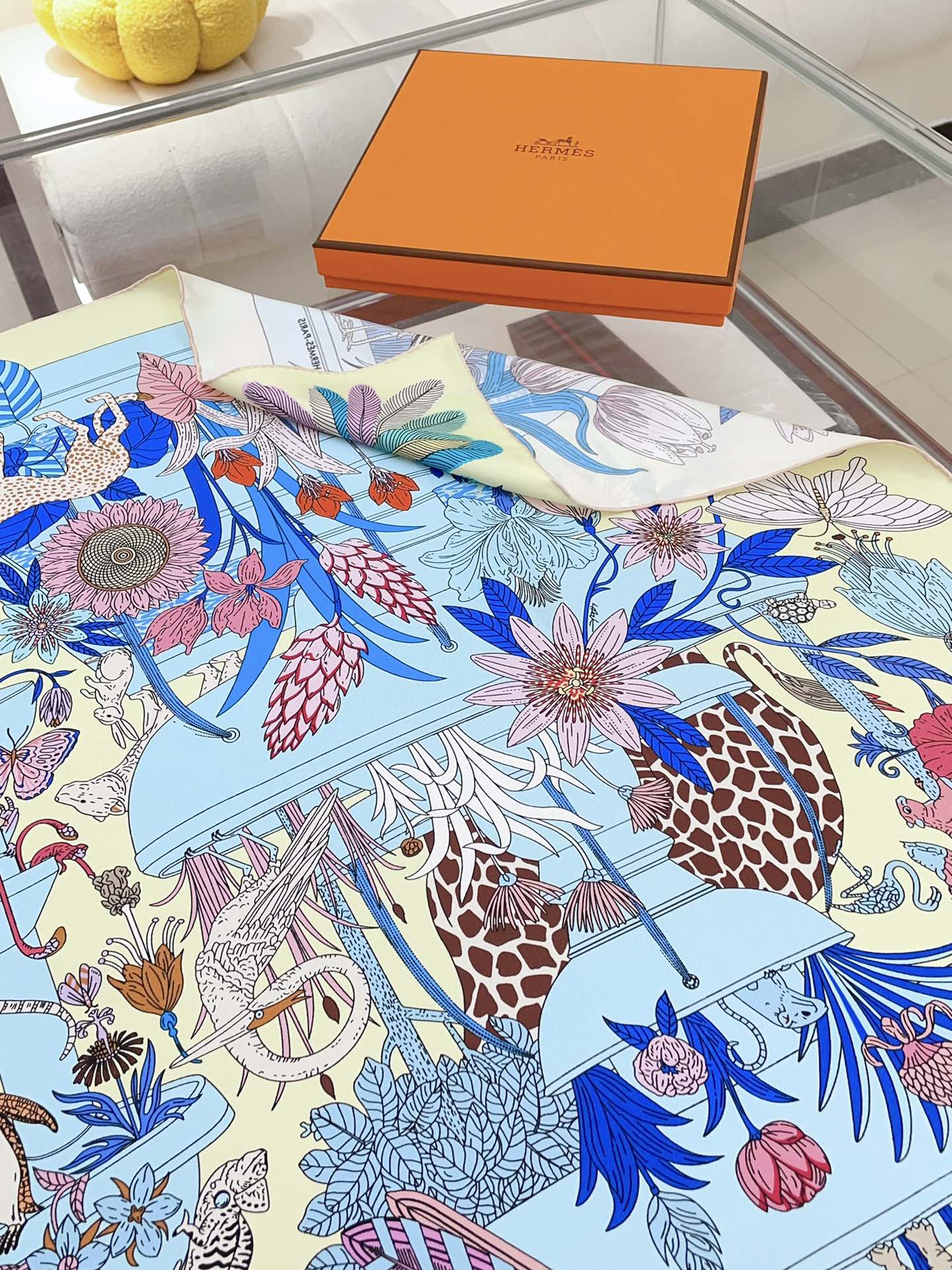 Precious Paradise Scarf 90 CM In Colorful Silk Twill  234593