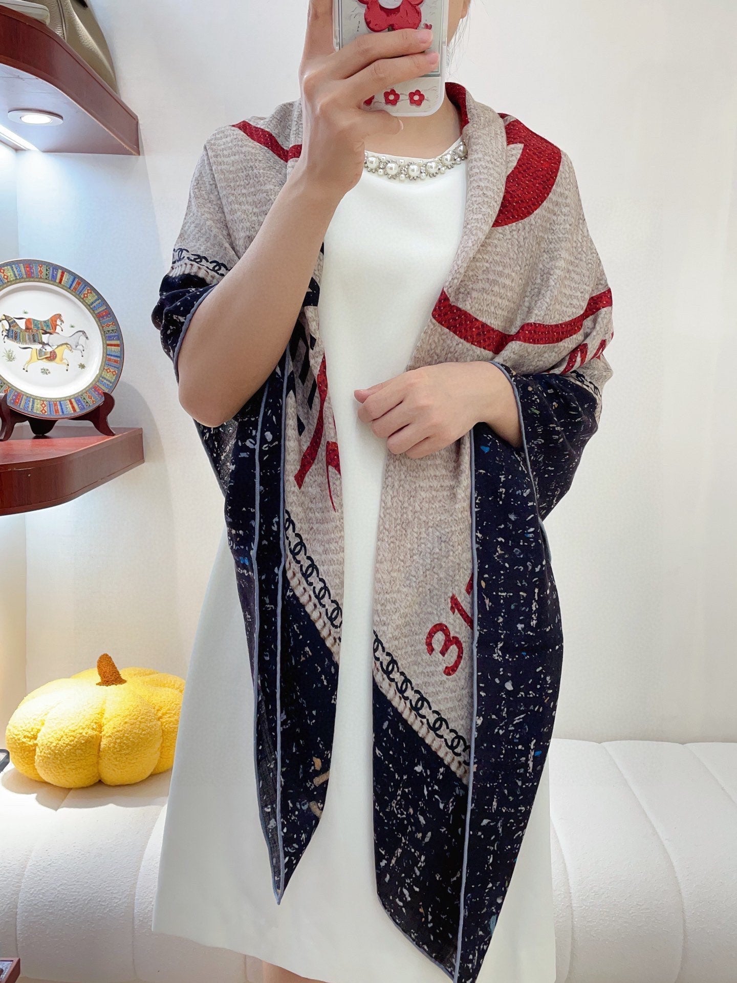 CC Square Scarf 140 CM In Black Mix Light Beige Red Cashmere Silk 234599