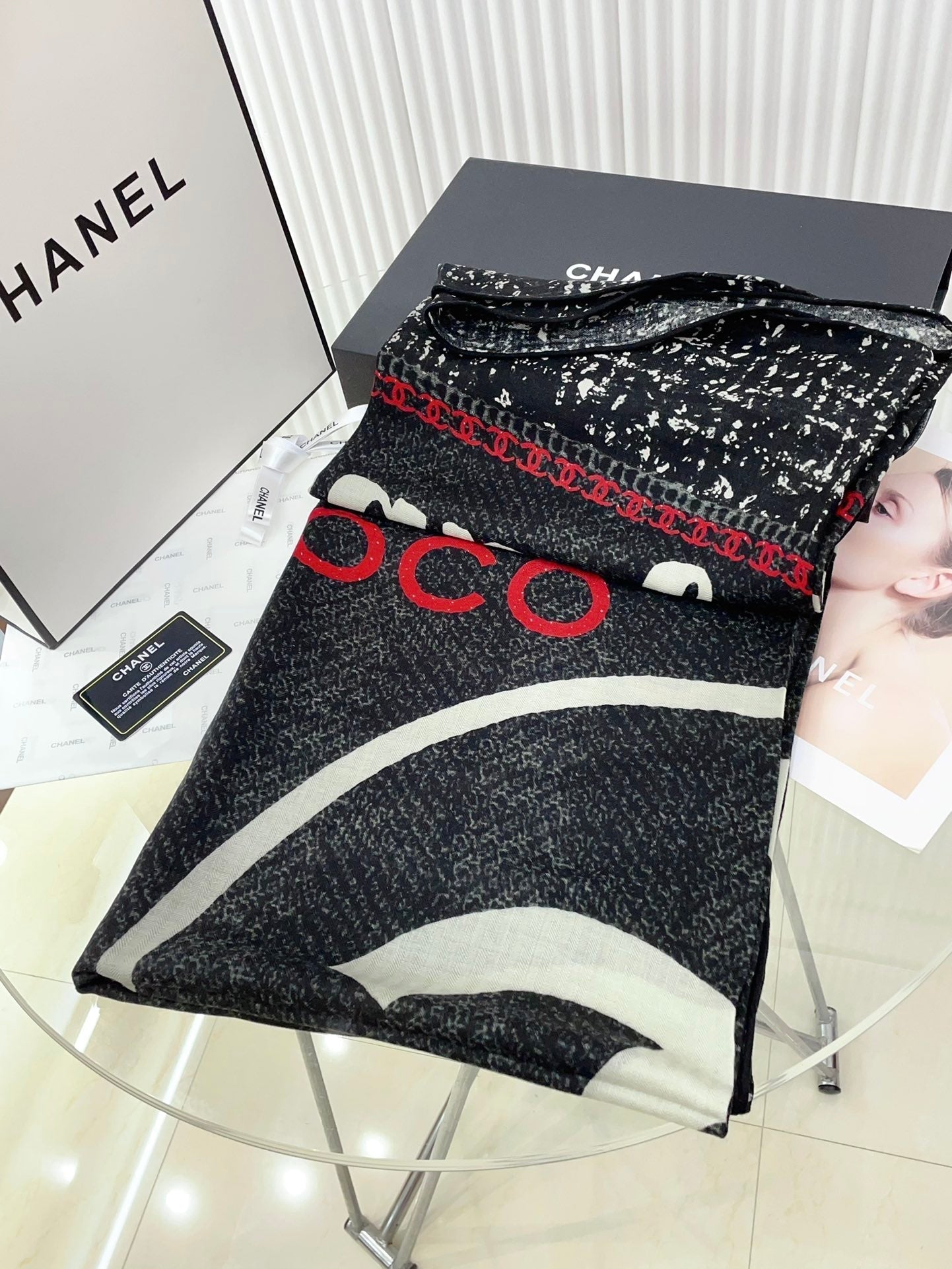 CC Square Scarf 140 CM In Black Mix White Red Cashmere Silk 252308