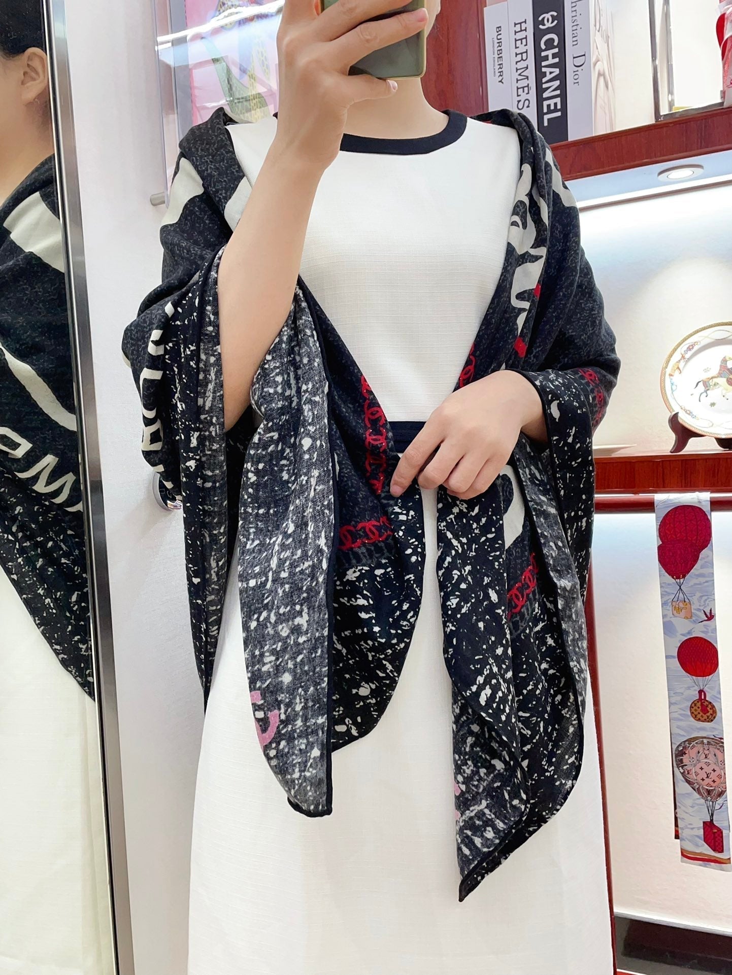 CC Square Scarf 140 CM In Black Mix White Red Cashmere Silk 252308