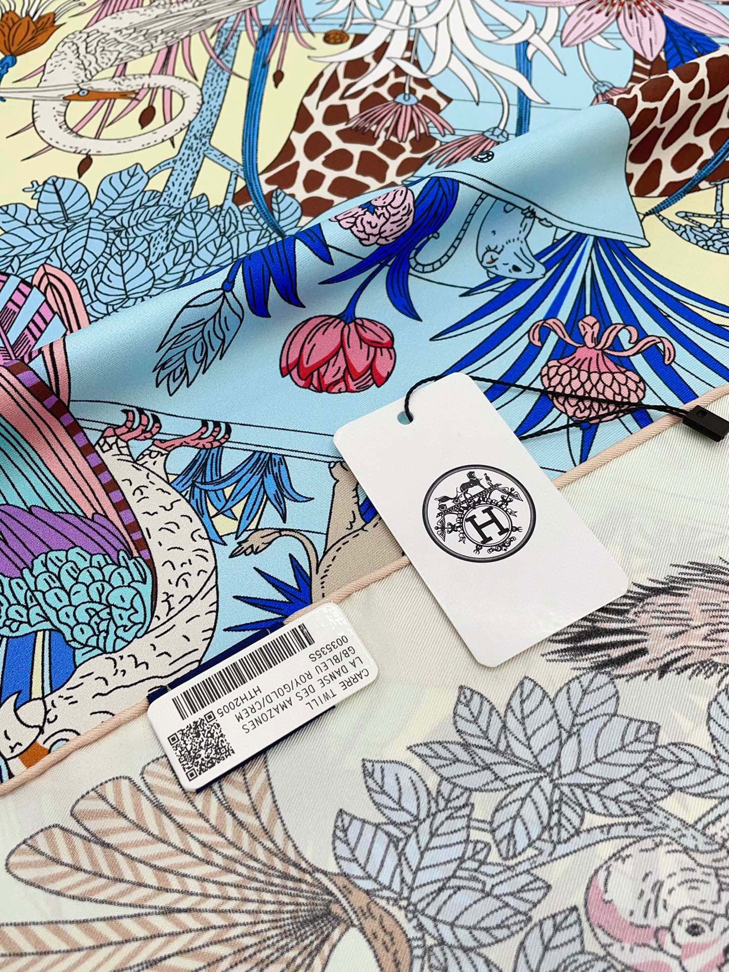 Precious Paradise Scarf 90 CM In Light Blue Colorful Silk Twill 294487
